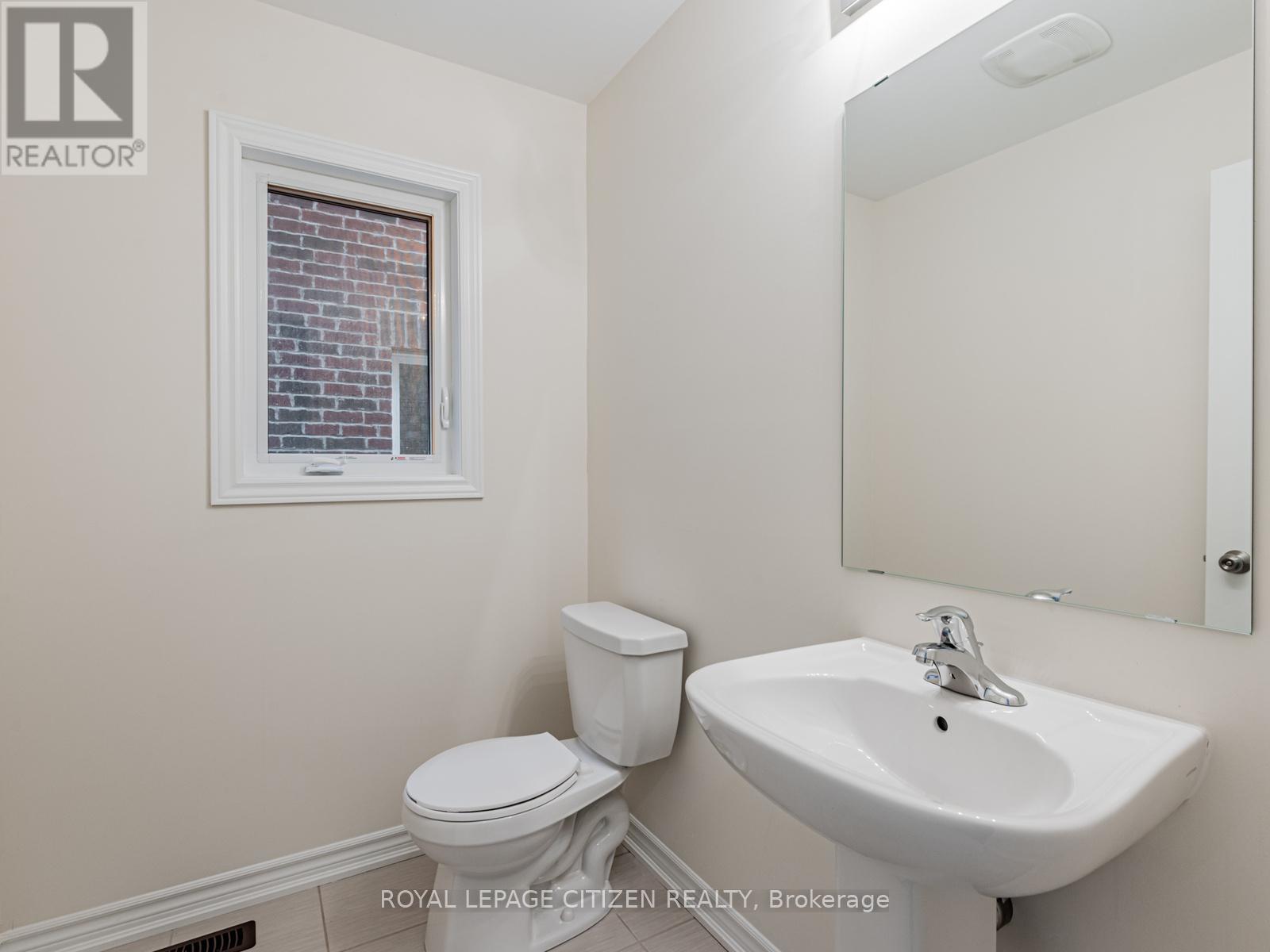 7 Jeanne Pynn Avenue, Georgina, Ontario  L0E 1R0 - Photo 6 - N13012860