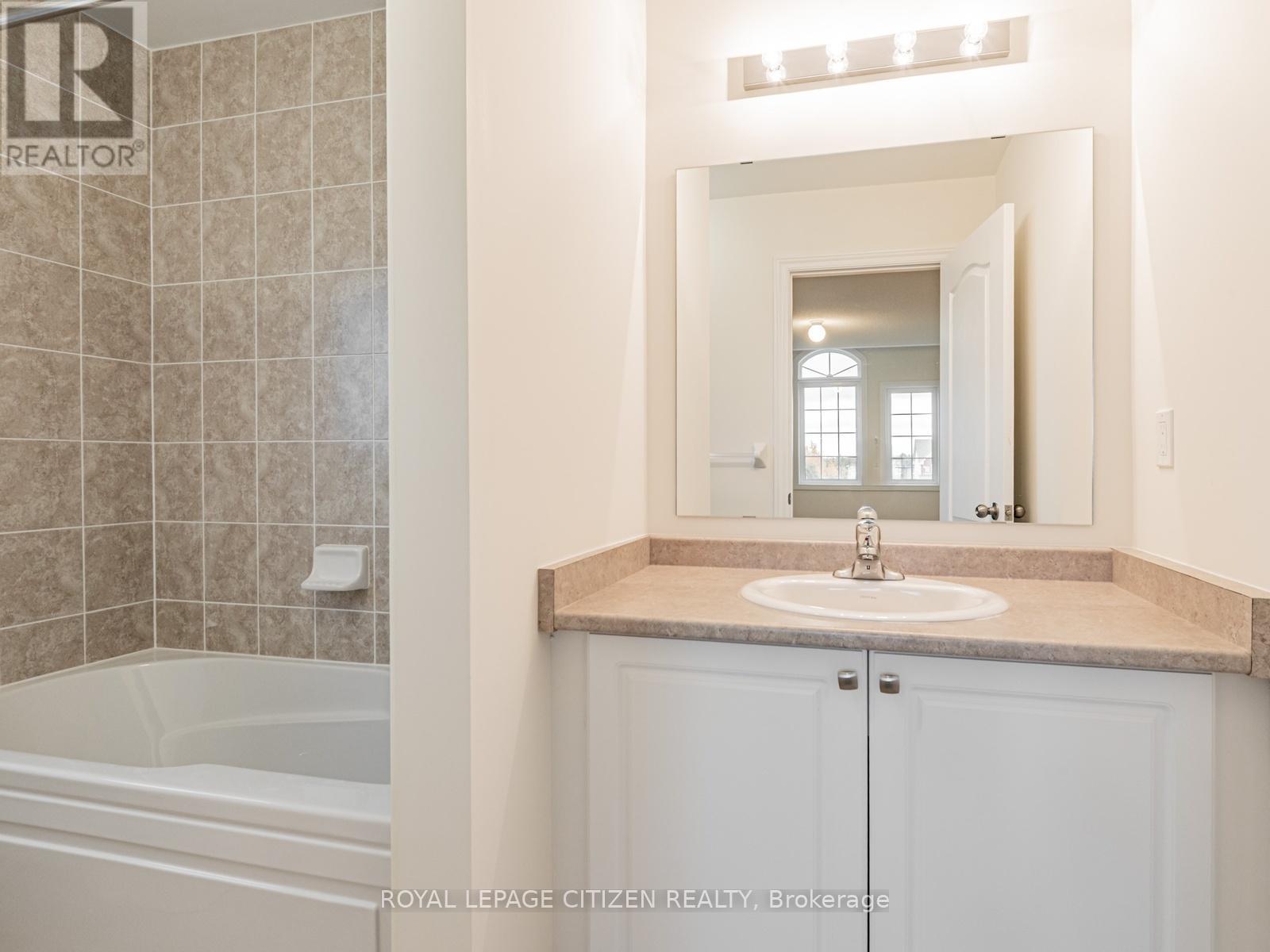 17 Heather Fullerton Road, Georgina, Ontario  L0E 1R0 - Photo 32 - N13012918