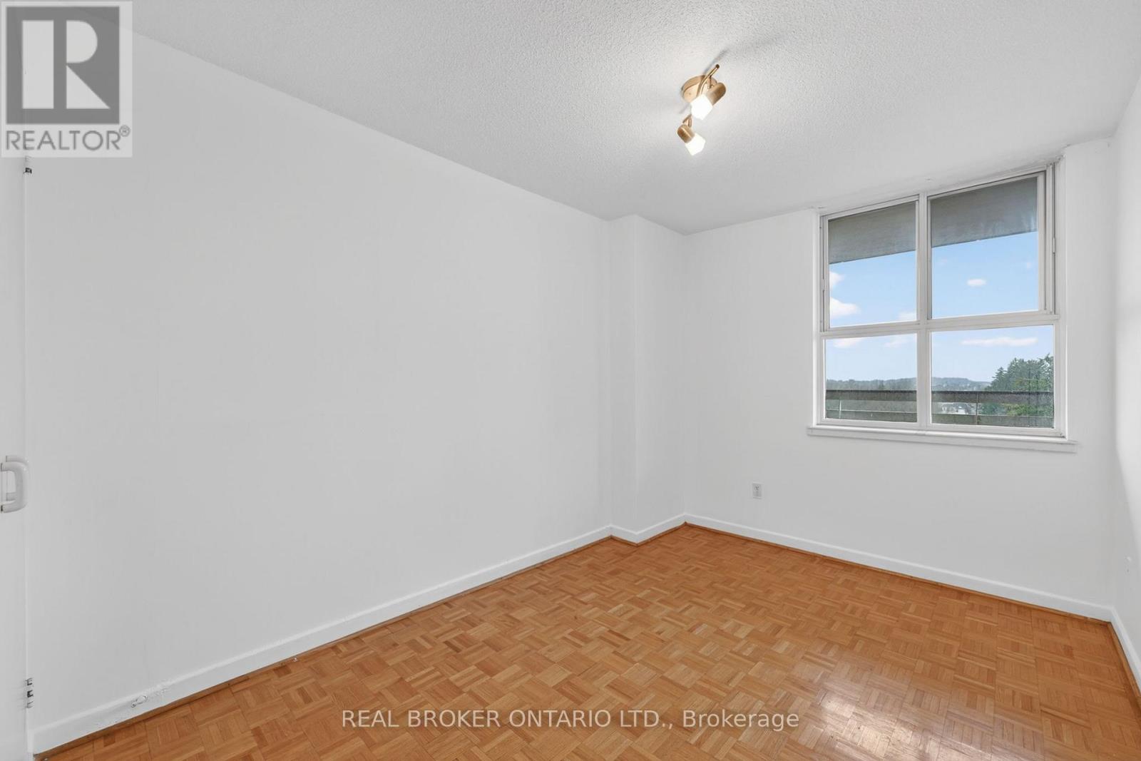 901 - 80 Inverlochy Boulevard, Markham, Ontario  L3T 4P3 - Photo 13 - N13012930