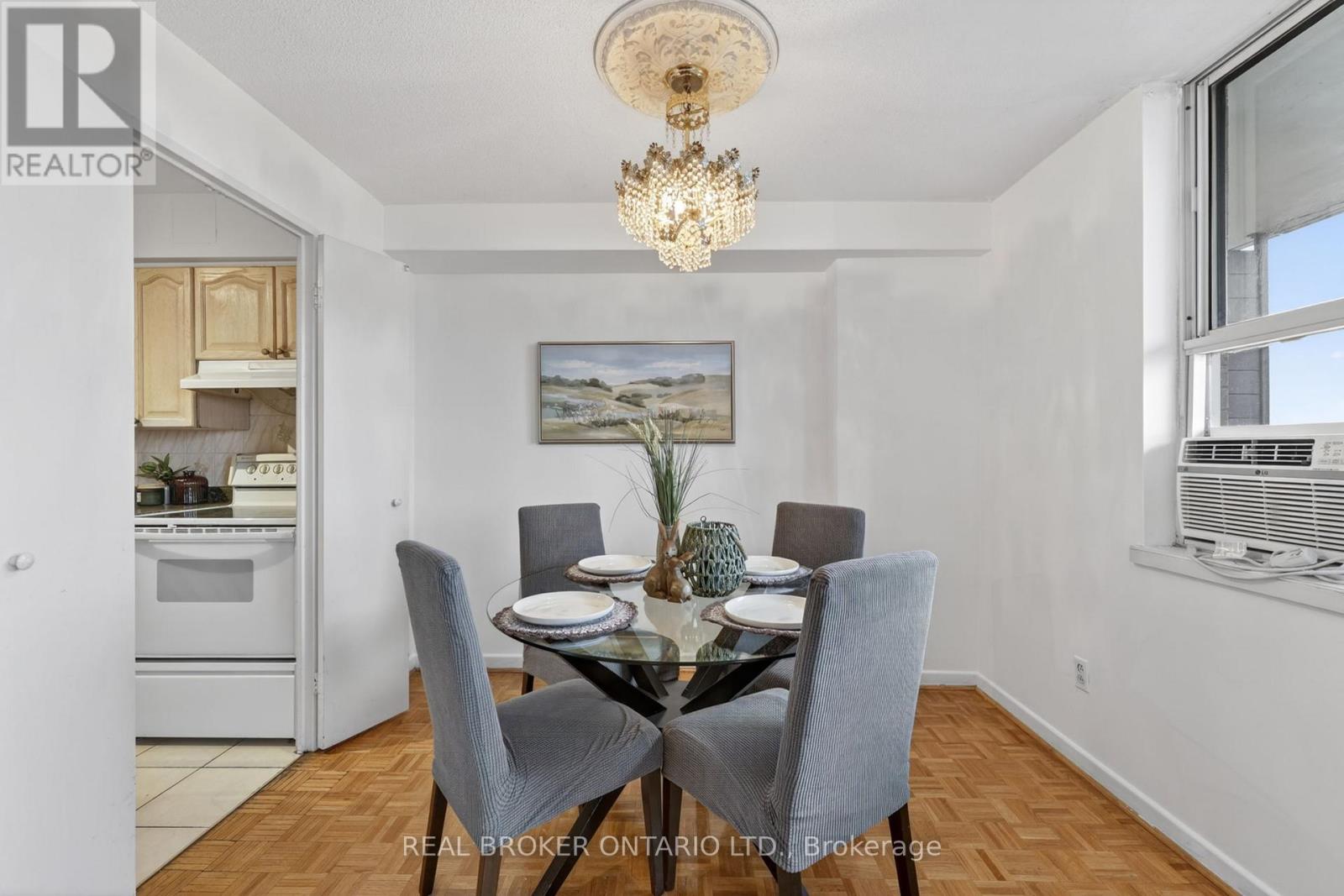 901 - 80 Inverlochy Boulevard, Markham, Ontario  L3T 4P3 - Photo 5 - N13012930