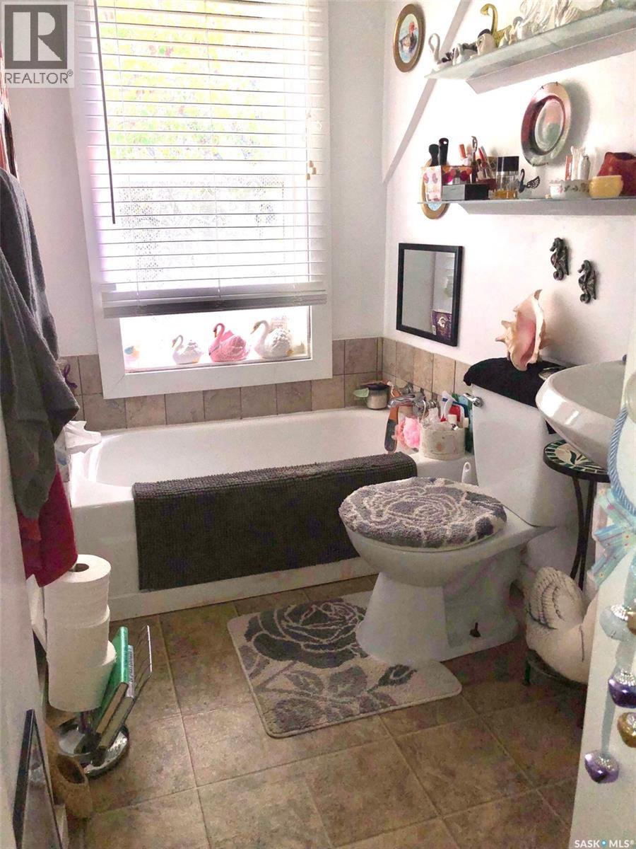 321 Rongve Street, Sturgis, Saskatchewan  S0A 4A0 - Photo 32 - SK033249