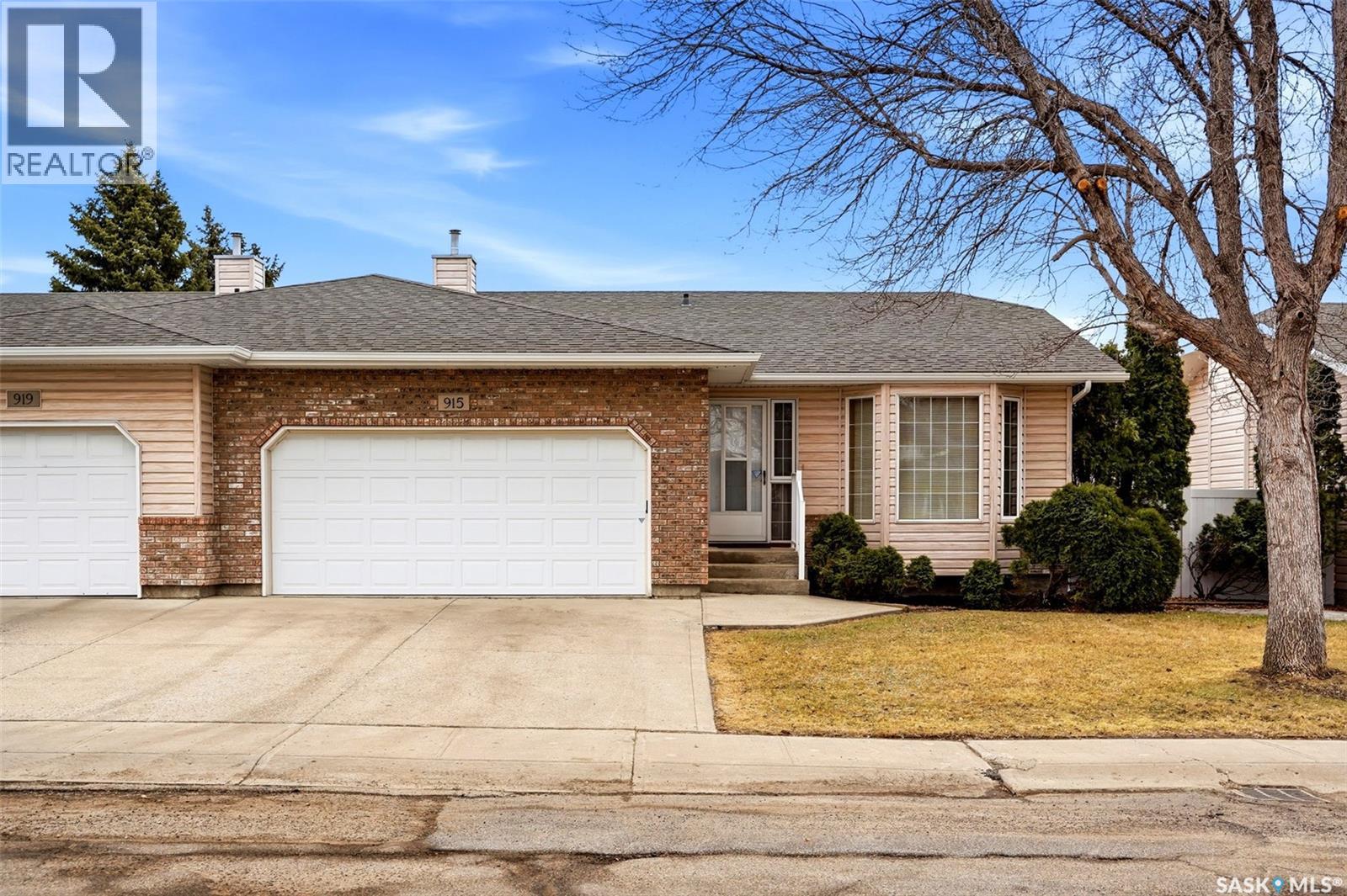 915 Garry Street N, Regina, Saskatchewan  S4X 2R6 - Photo 2 - SK033201