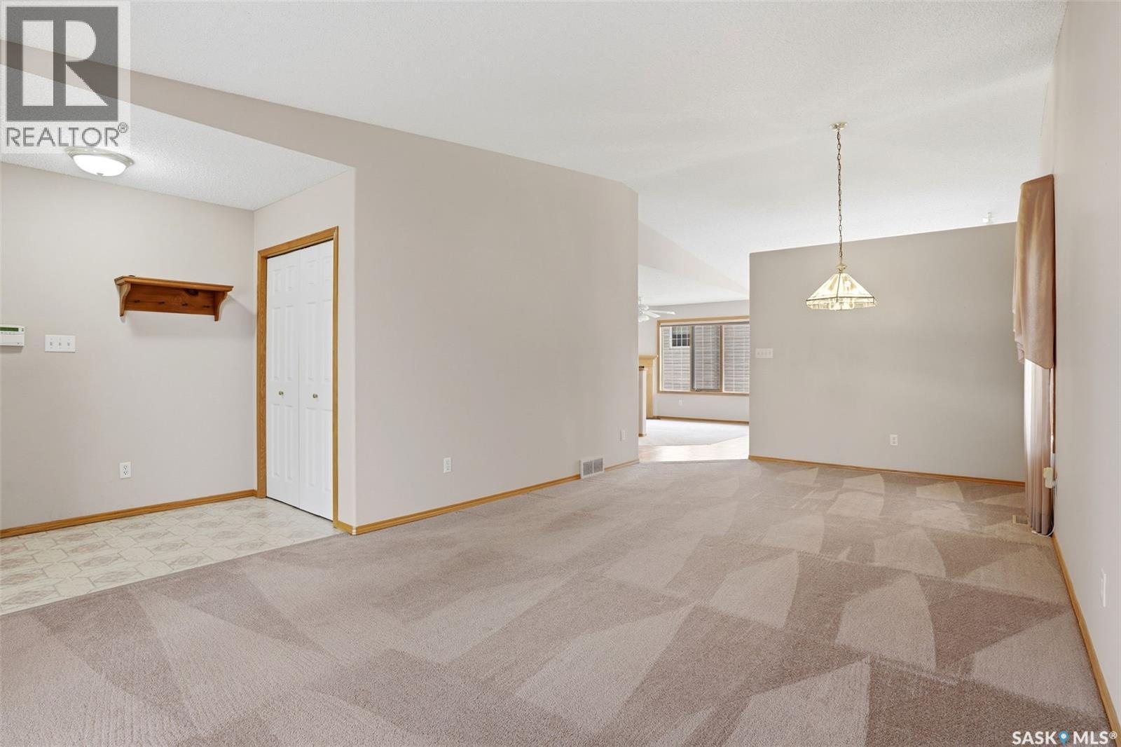 915 Garry Street N, Regina, Saskatchewan  S4X 2R6 - Photo 6 - SK033201