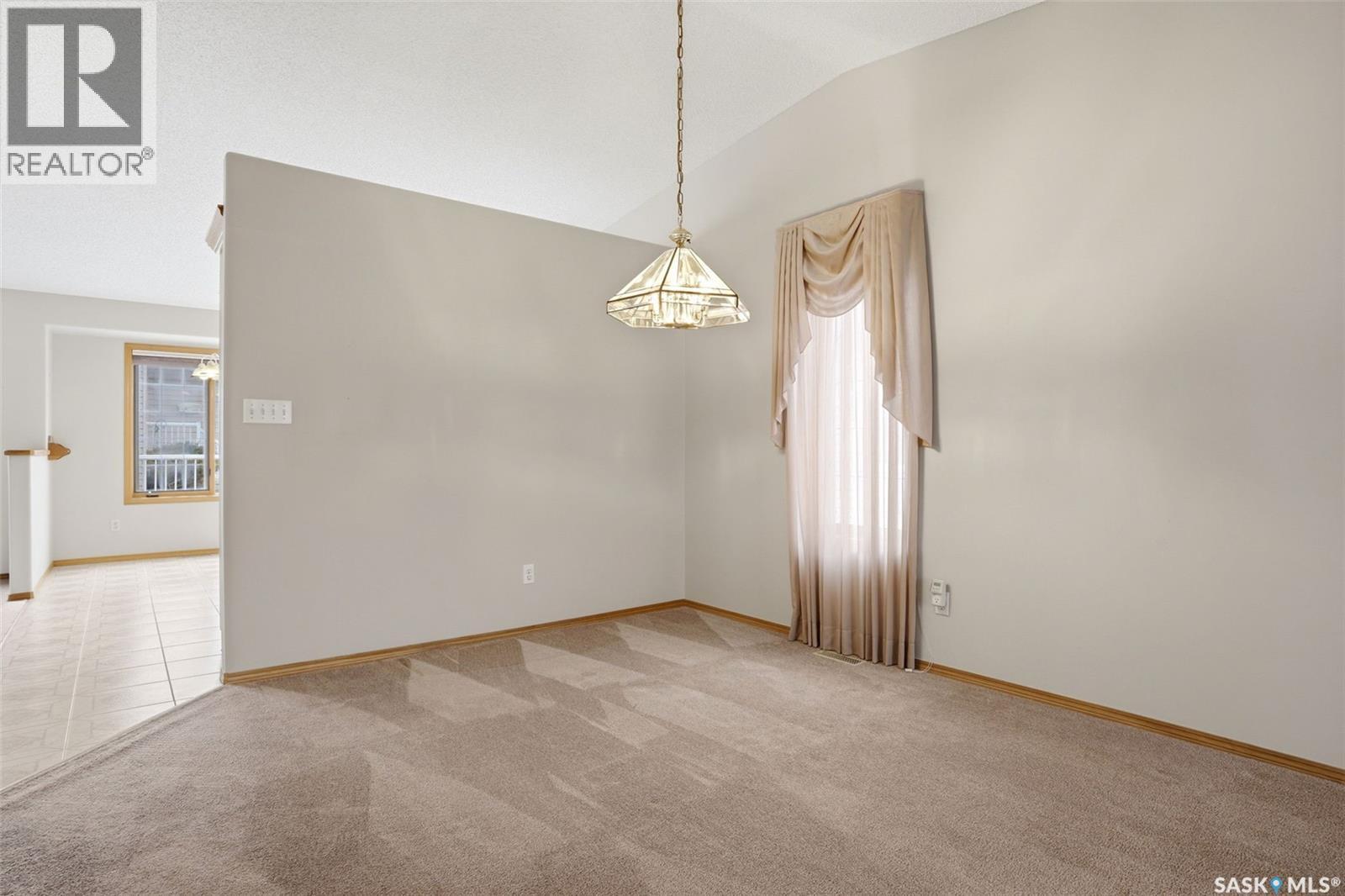 915 Garry Street N, Regina, Saskatchewan  S4X 2R6 - Photo 7 - SK033201