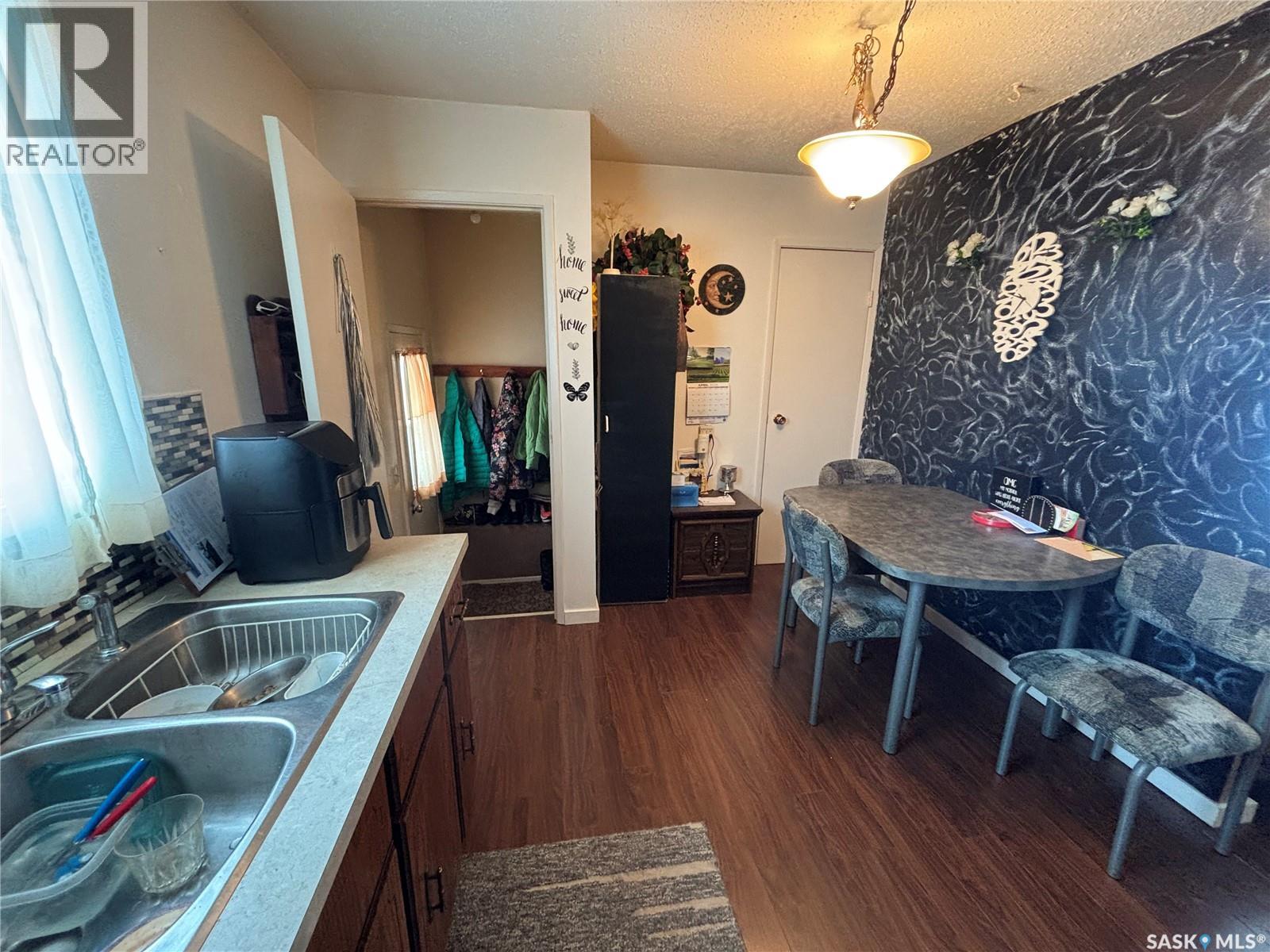 107 Millburn Street, Melfort, Saskatchewan  S0E 1A0 - Photo 6 - SK033195