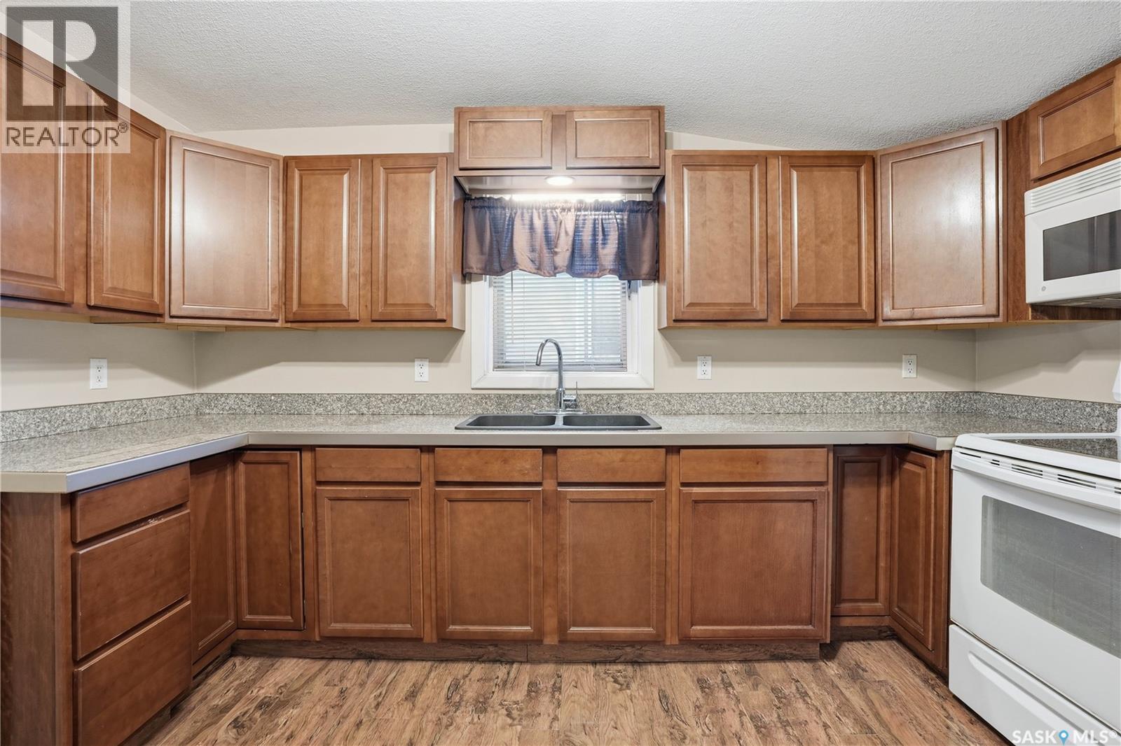 518 Maple Street W, Moose Jaw, Saskatchewan  S6H 4X1 - Photo 15 - SK033175