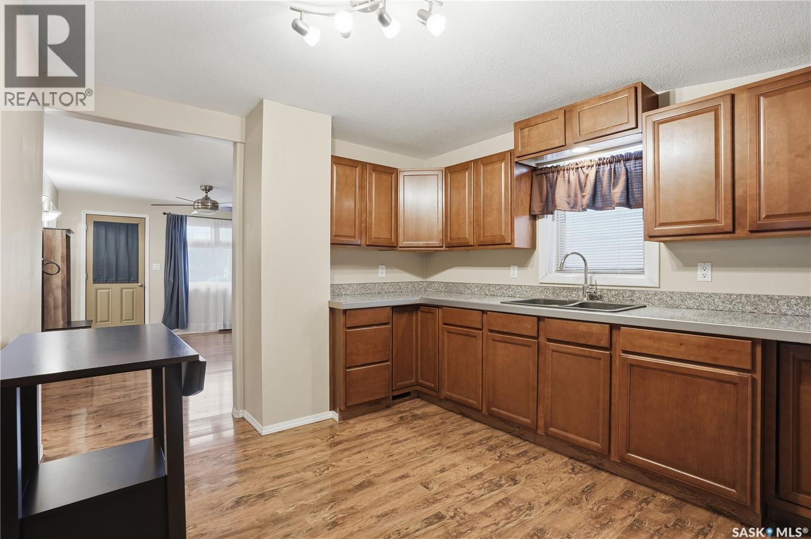 518 Maple Street W, Moose Jaw, Saskatchewan  S6H 4X1 - Photo 16 - SK033175