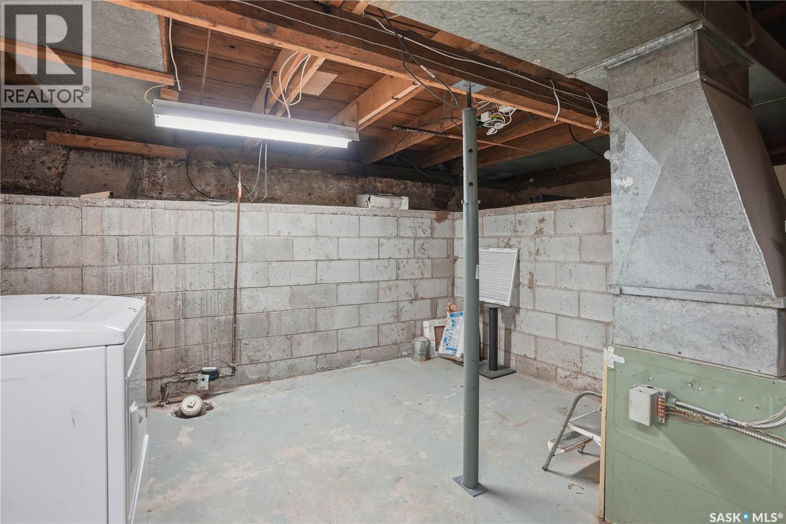 518 Maple Street W, Moose Jaw, Saskatchewan  S6H 4X1 - Photo 27 - SK033175