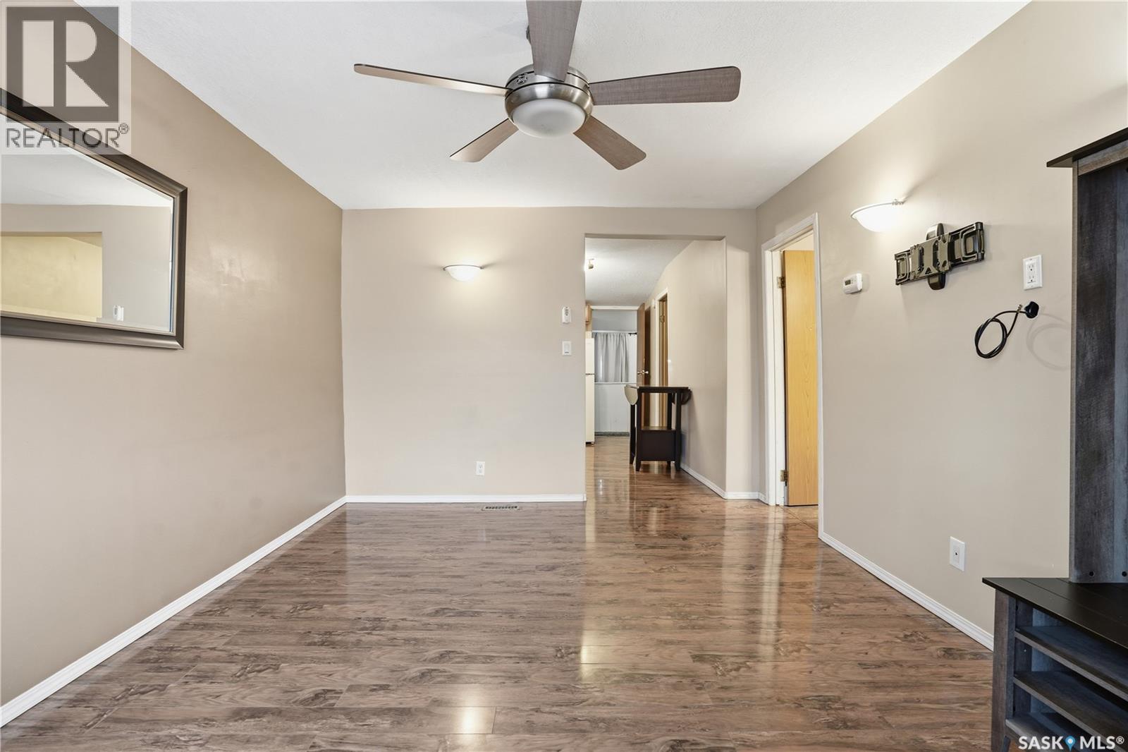 518 Maple Street W, Moose Jaw, Saskatchewan  S6H 4X1 - Photo 3 - SK033175