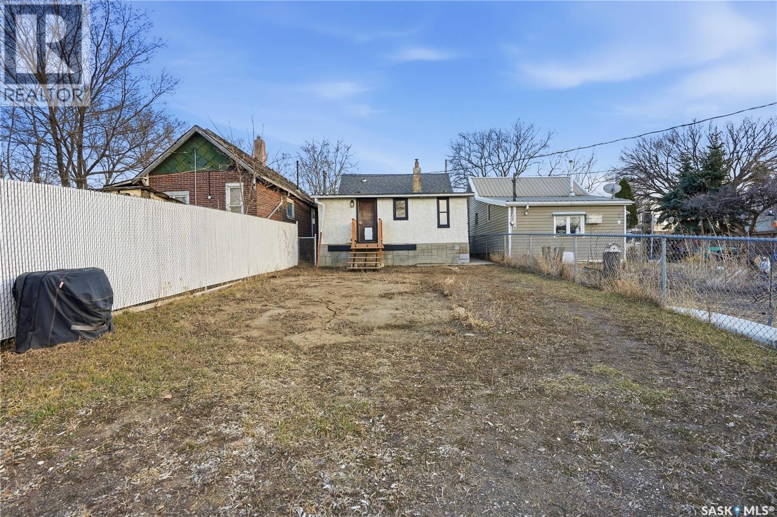 518 Maple Street W, Moose Jaw, Saskatchewan  S6H 4X1 - Photo 30 - SK033175