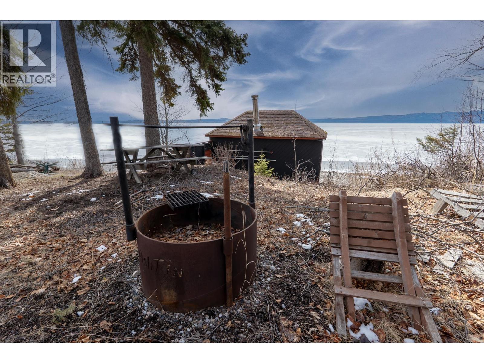 5661 Stones Bay Road, Fort St. James, British Columbia  V0J 1P0 - Photo 11 - R3112465