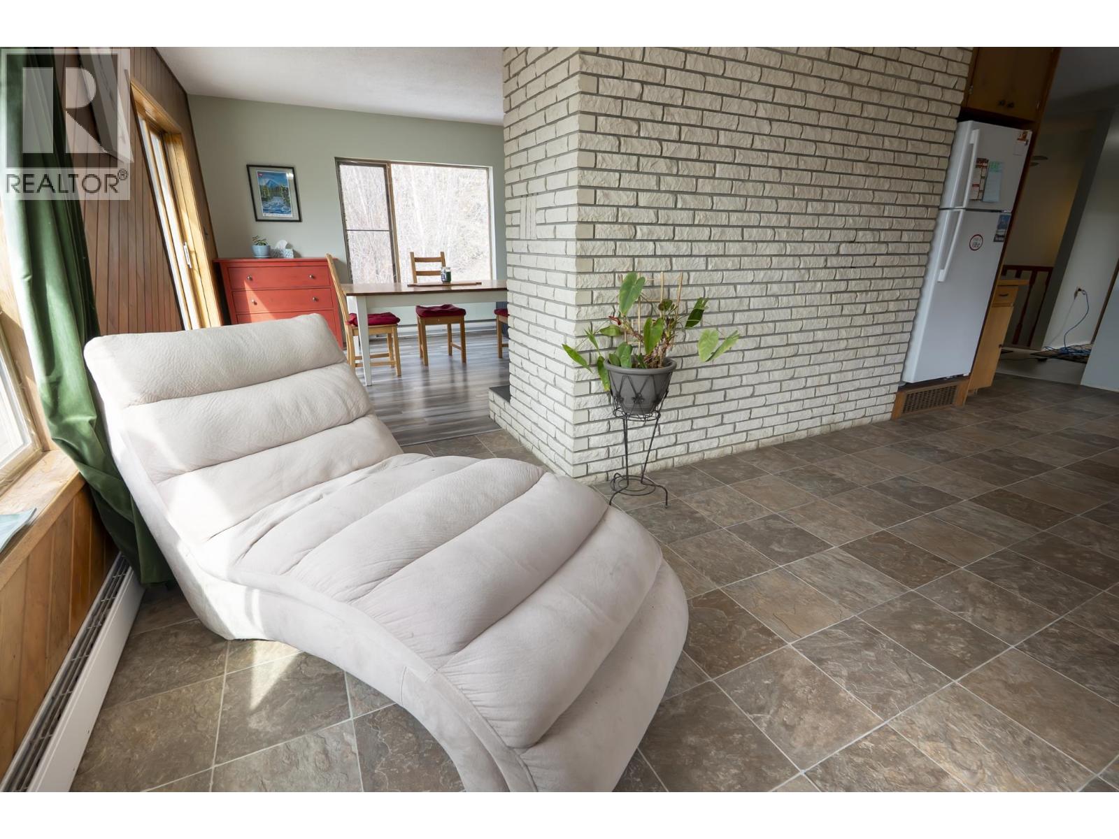 5661 Stones Bay Road, Fort St. James, British Columbia  V0J 1P0 - Photo 21 - R3112465