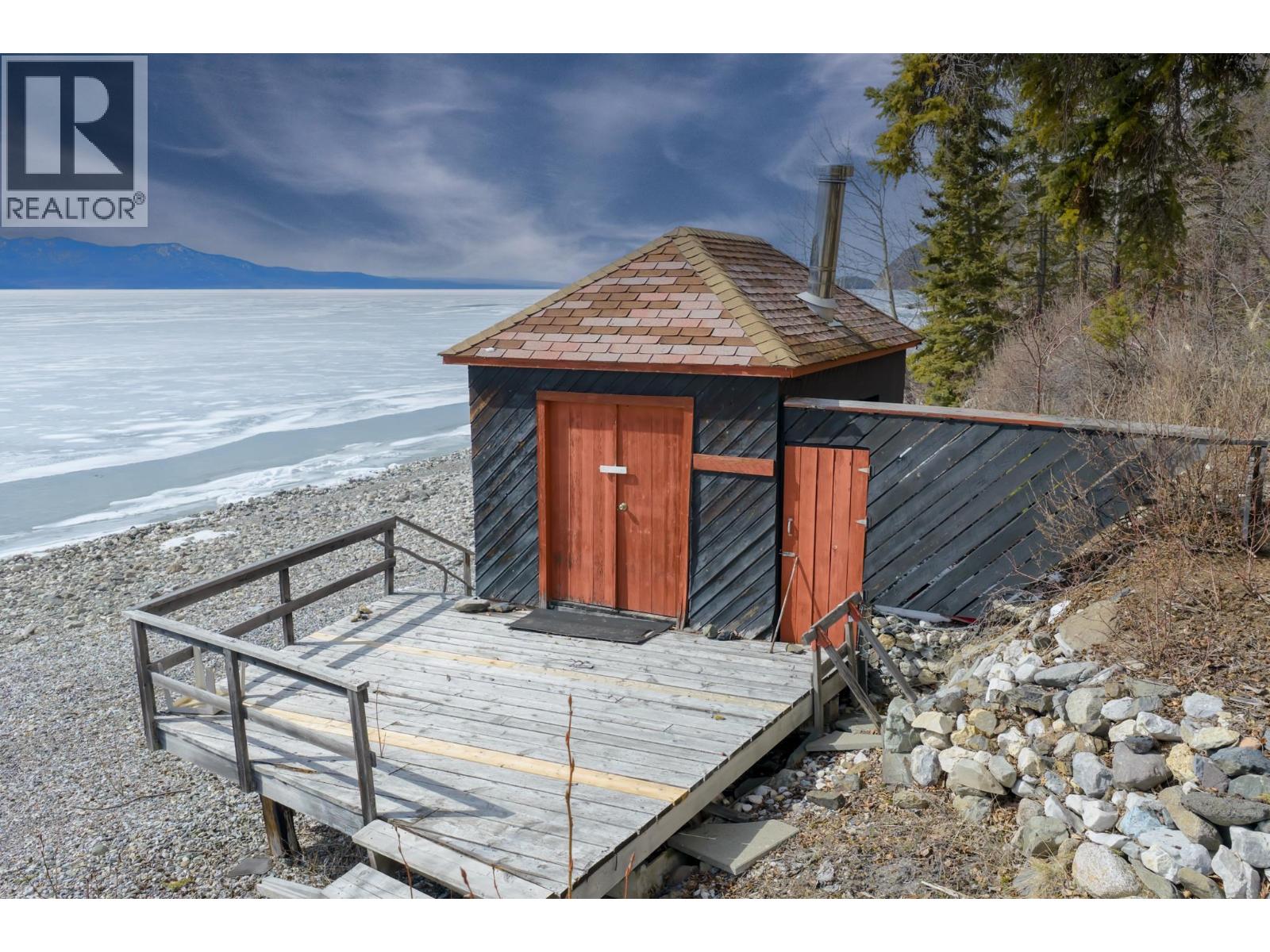 5661 Stones Bay Road, Fort St. James, British Columbia  V0J 1P0 - Photo 10 - R3112465