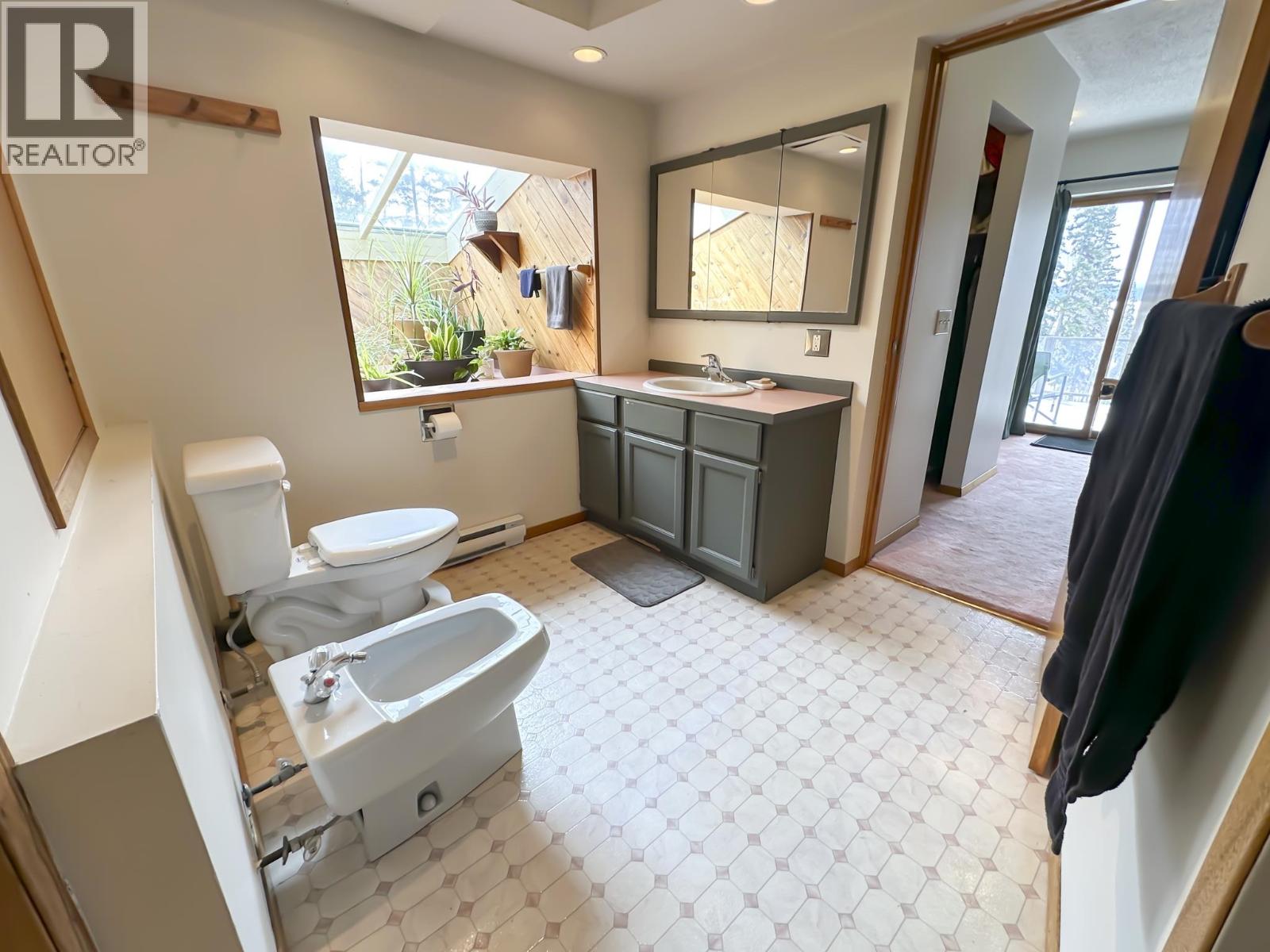 5661 Stones Bay Road, Fort St. James, British Columbia  V0J 1P0 - Photo 24 - R3112465