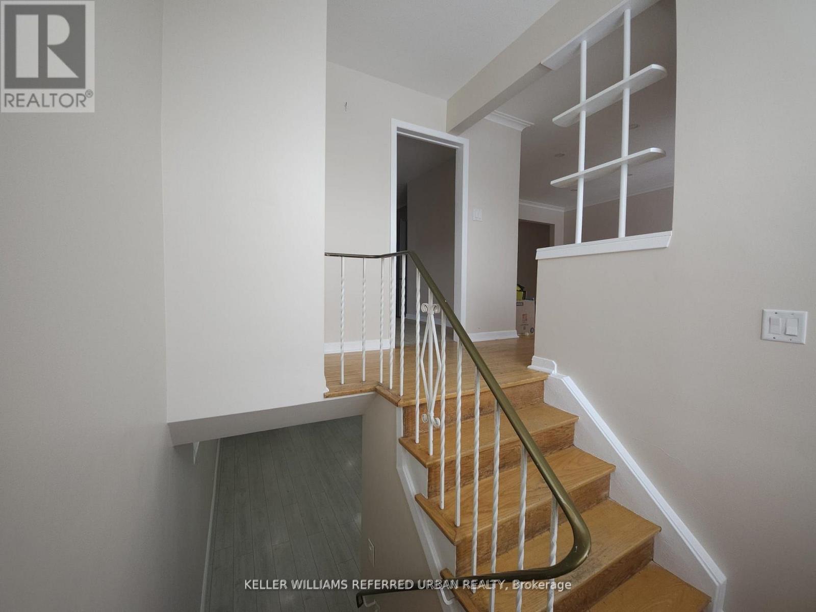 30 Picaro Drive, Toronto, Ontario  M3N 2B5 - Photo 3 - W13012684