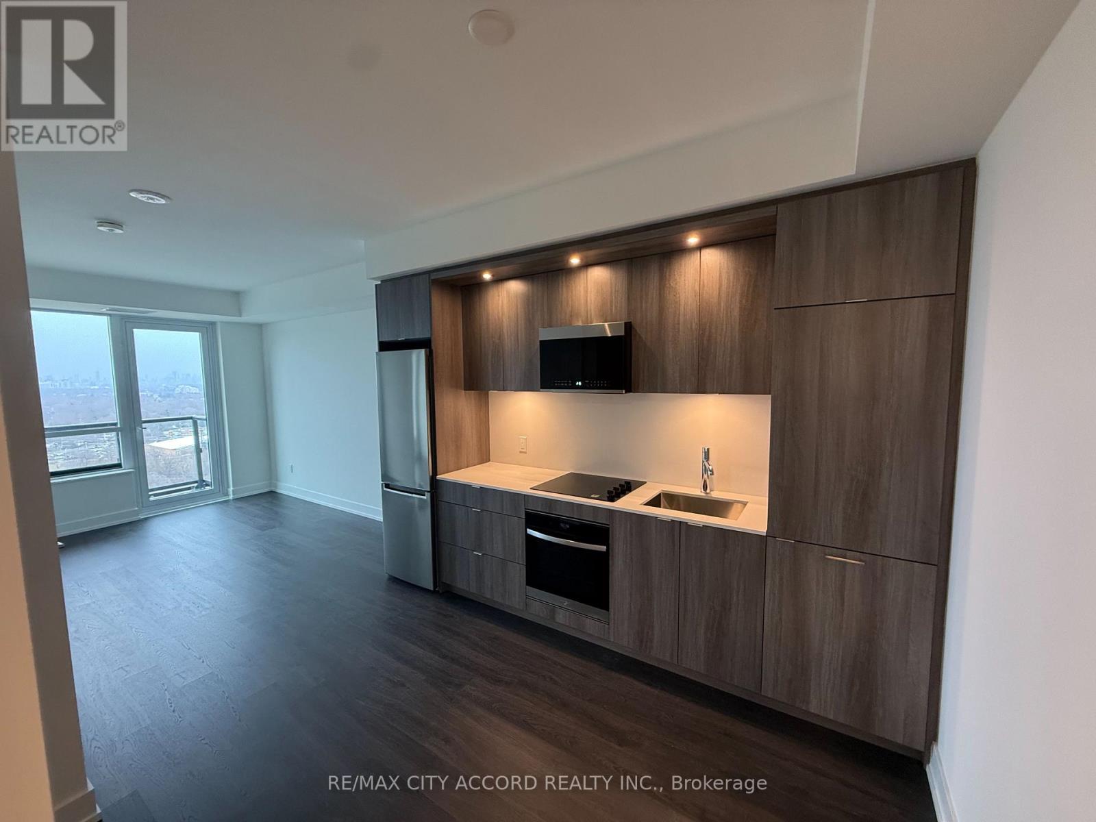 2215 - 60 Central Park Roadway, Toronto, Ontario  M9A 3K1 - Photo 9 - W13012686