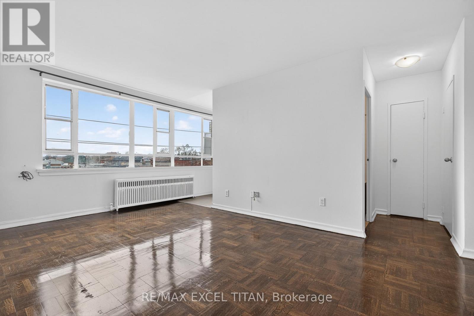 302 - 2515 Eglinton Avenue W, Toronto, Ontario  M6M 1T2 - Photo 10 - W13012708