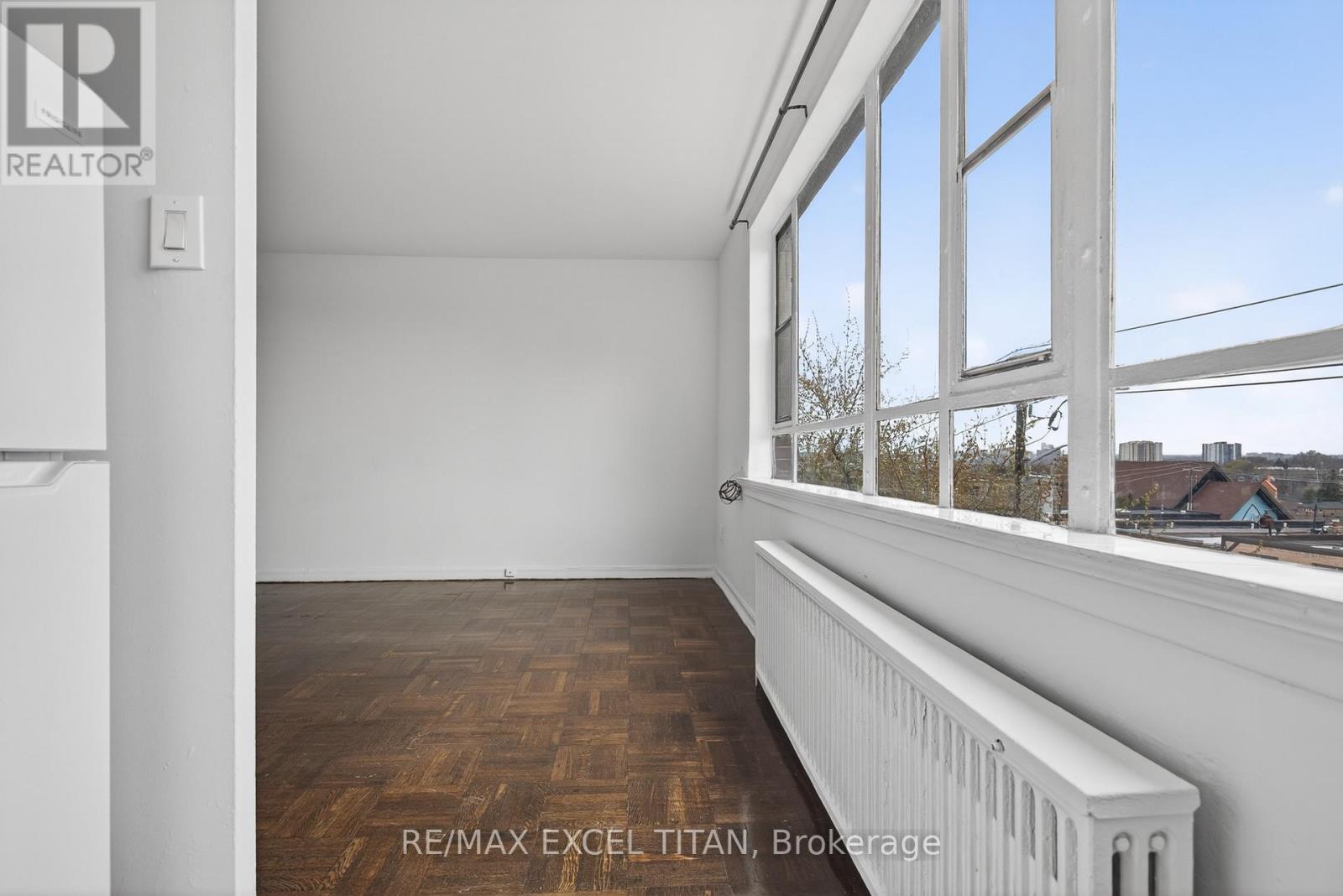 302 - 2515 Eglinton Avenue W, Toronto, Ontario  M6M 1T2 - Photo 19 - W13012708