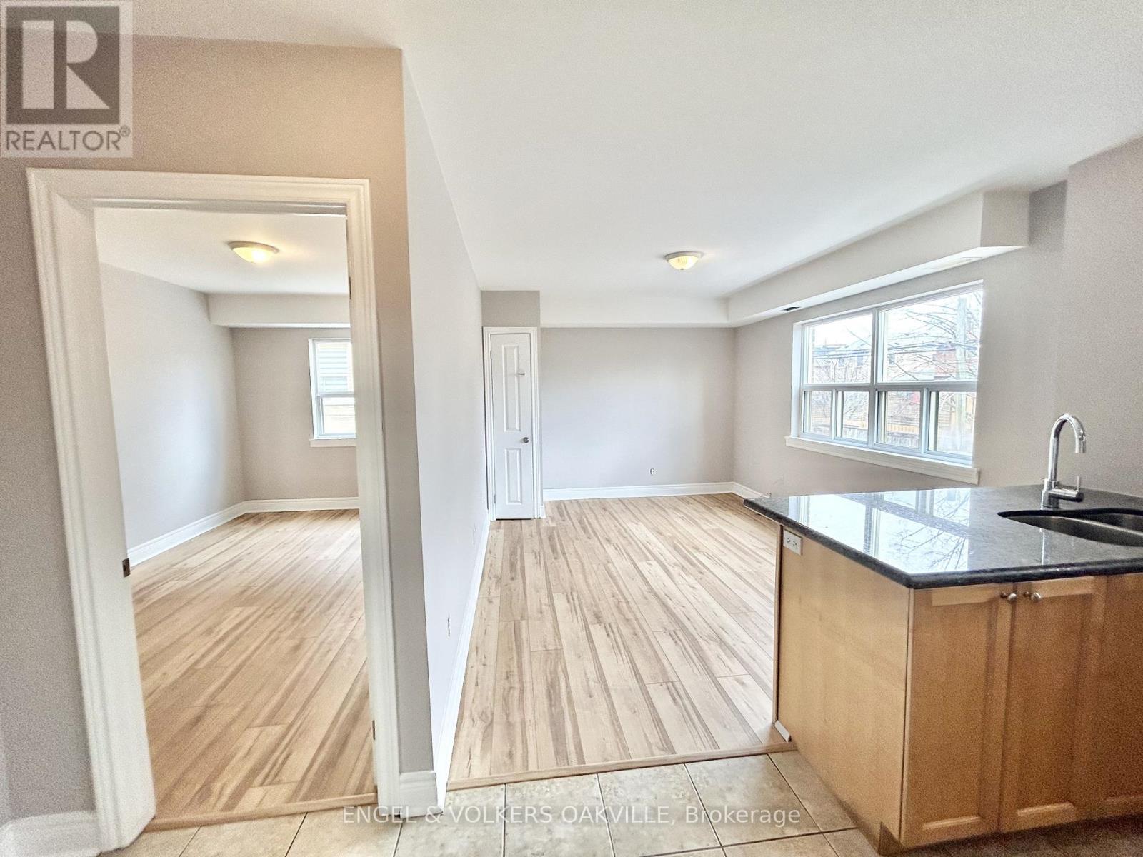 208 - 11 Thirty Third Street, Toronto, Ontario  M8W 3G7 - Photo 2 - W13012722