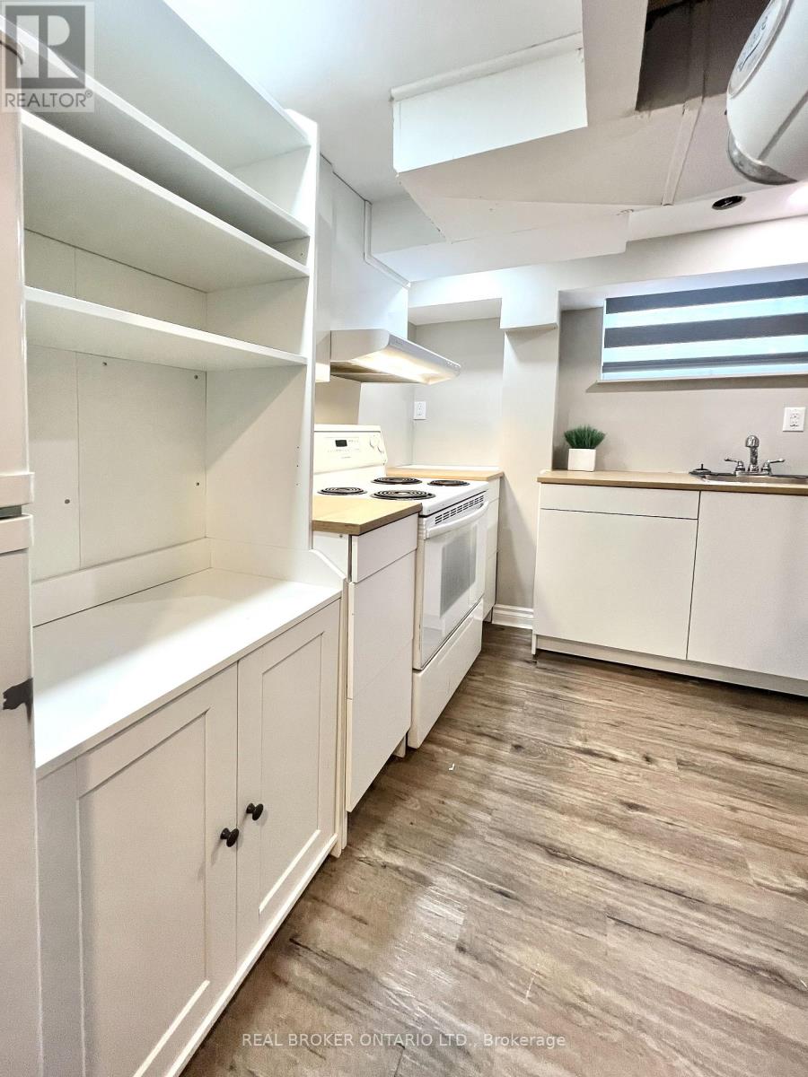 Bsmt - 5285 Woodhaven Court, Burlington, Ontario  L7L 3T7 - Photo 11 - W13012728