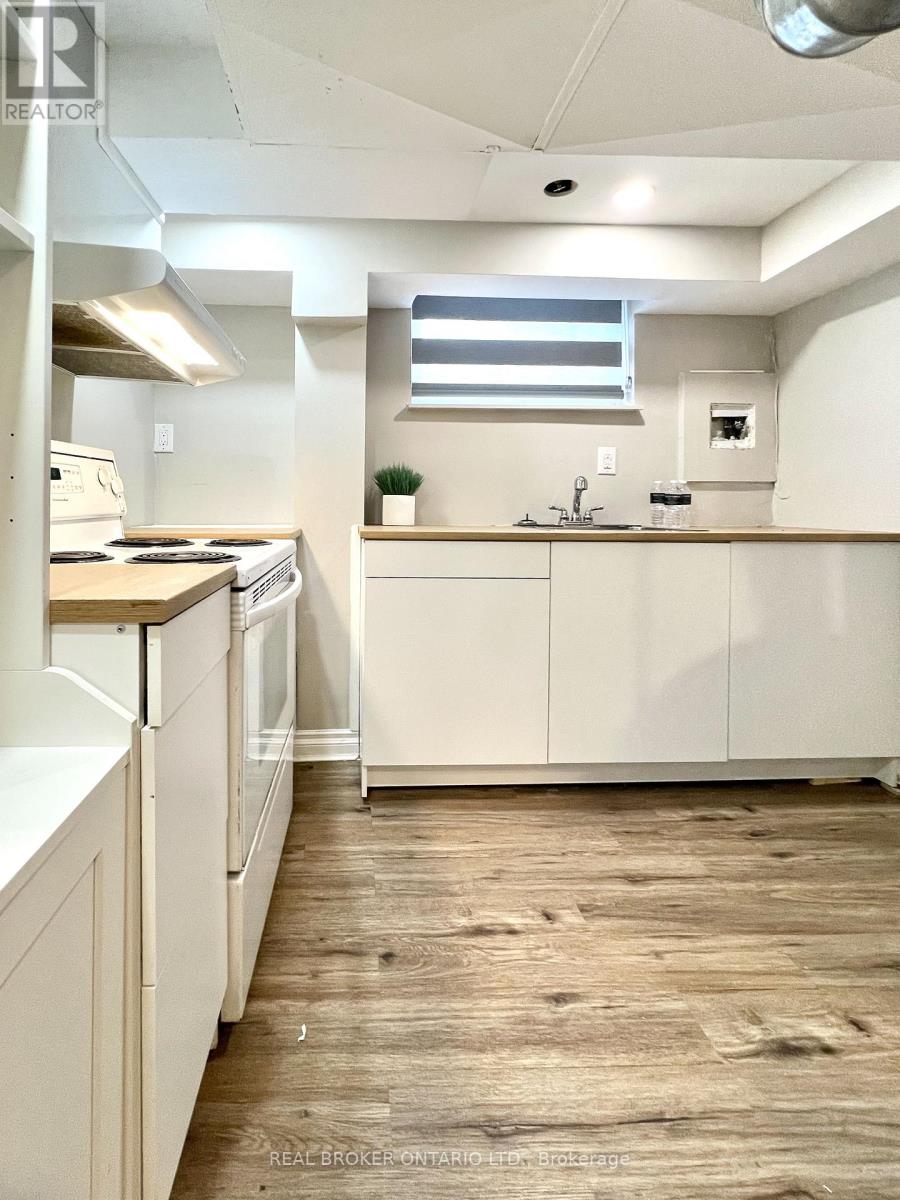 Bsmt - 5285 Woodhaven Court, Burlington, Ontario  L7L 3T7 - Photo 12 - W13012728