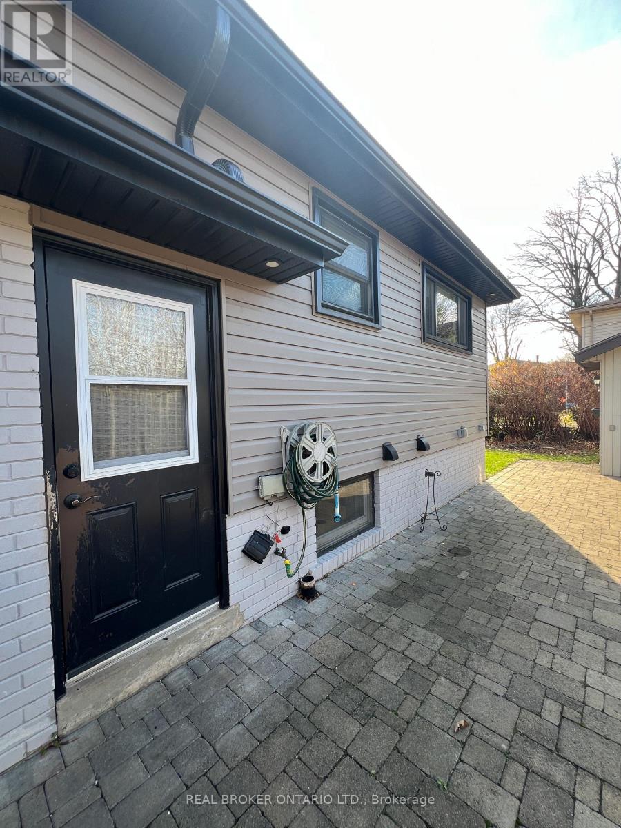 Bsmt - 5285 Woodhaven Court, Burlington, Ontario  L7L 3T7 - Photo 2 - W13012728