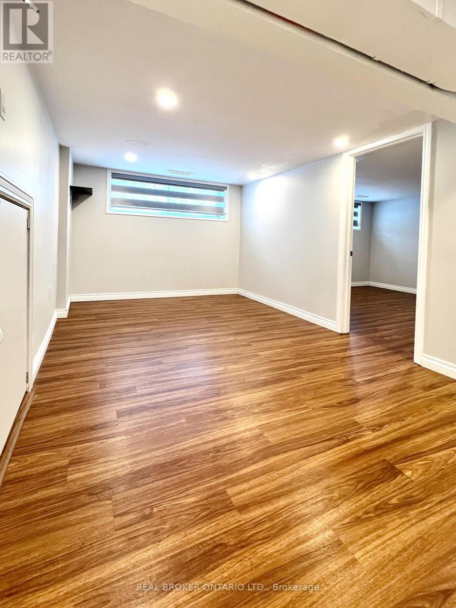 Bsmt - 5285 Woodhaven Court, Burlington, Ontario  L7L 3T7 - Photo 4 - W13012728