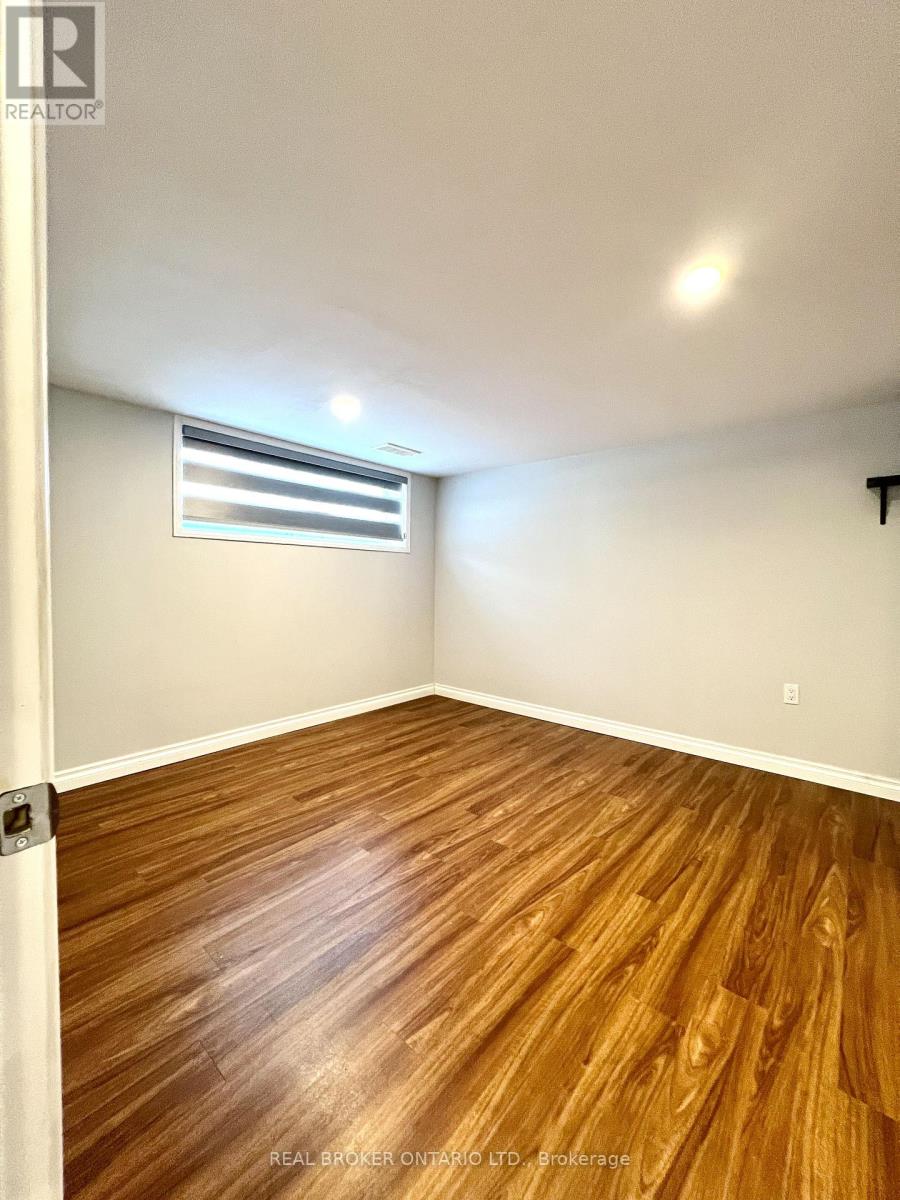 Bsmt - 5285 Woodhaven Court, Burlington, Ontario  L7L 3T7 - Photo 6 - W13012728