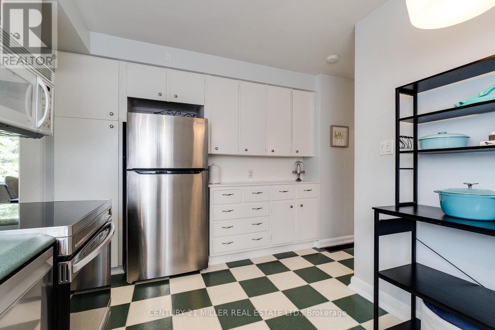 248 Kingsleigh Court, Milton, Ontario  L9T 1X7 - Photo 12 - W13012734