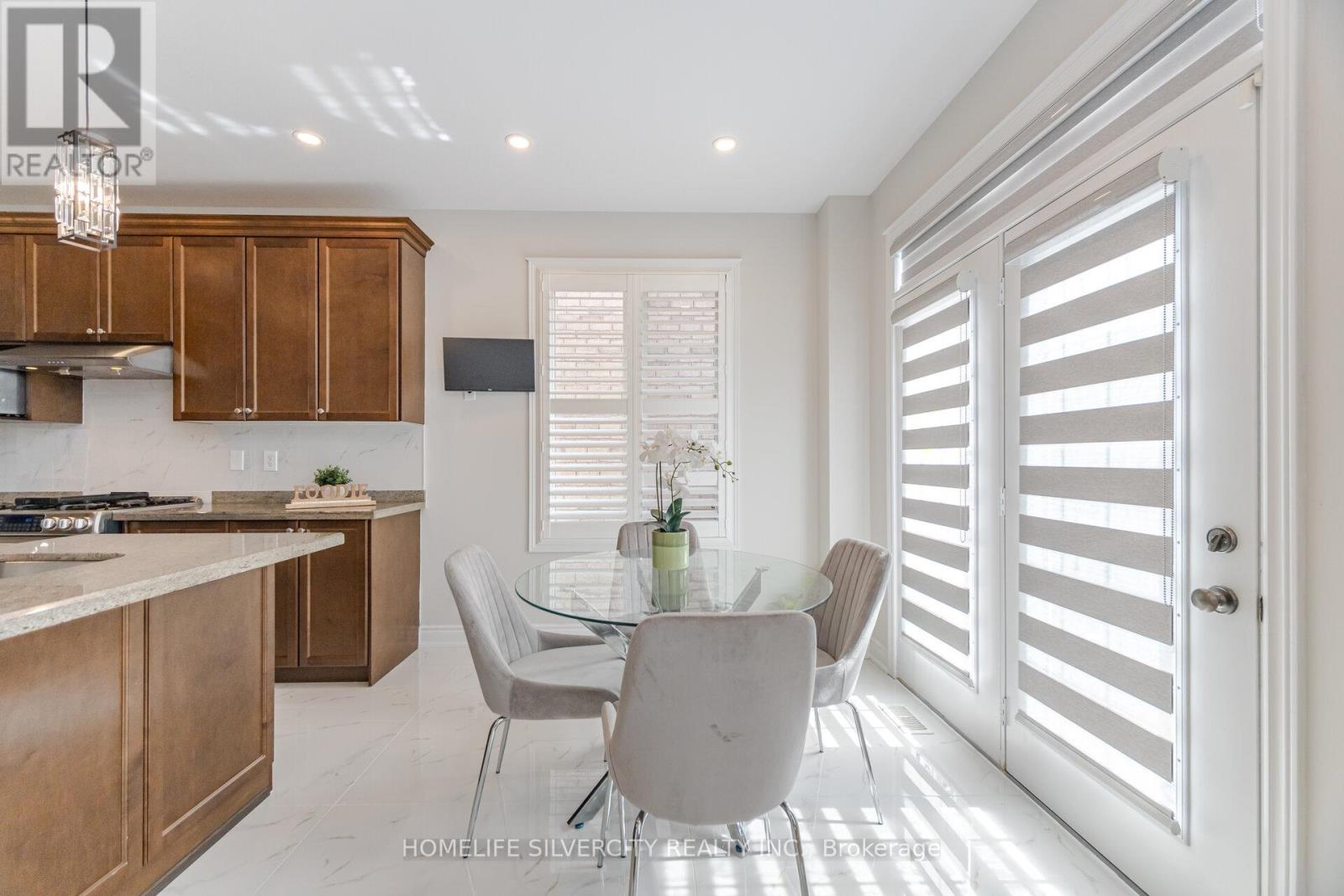 80 Scotchmere Crescent, Brampton, Ontario  L6P 3A6 - Photo 11 - W13012768