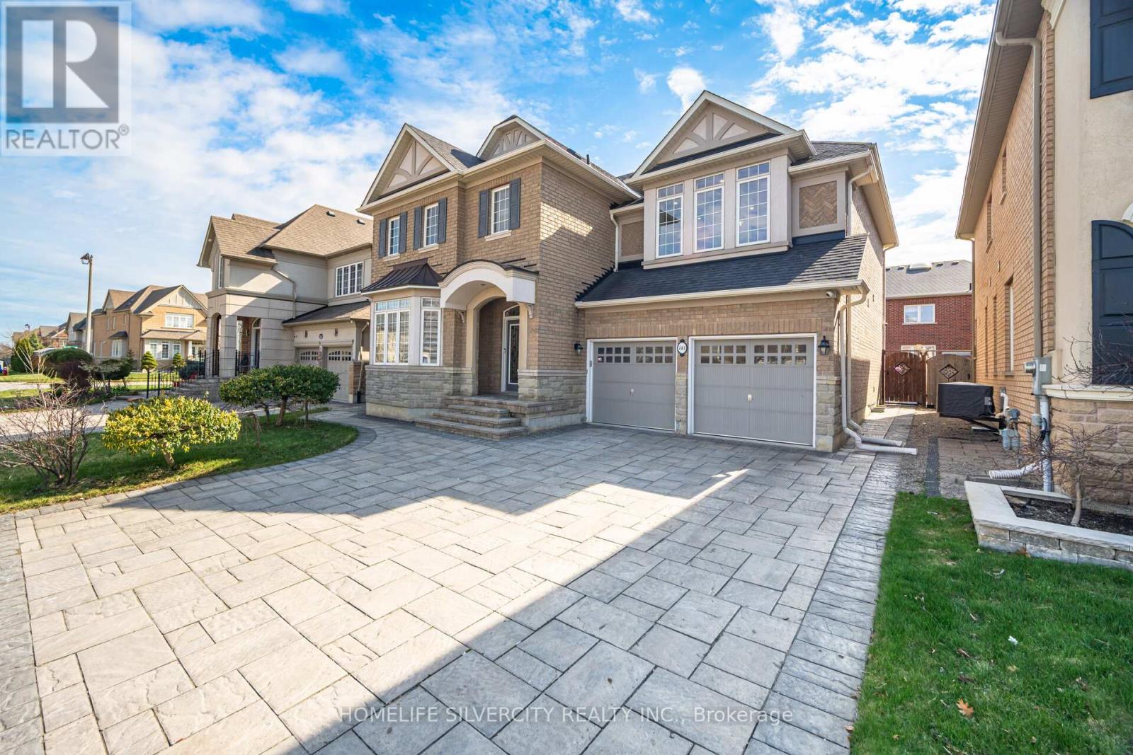 80 Scotchmere Crescent, Brampton, Ontario  L6P 3A6 - Photo 2 - W13012768