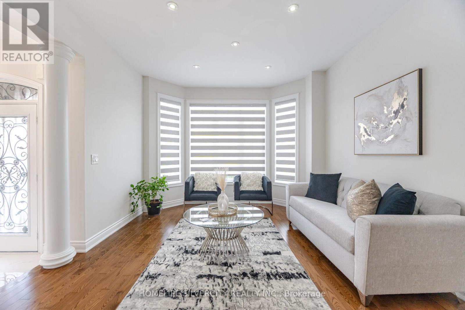 80 Scotchmere Crescent, Brampton, Ontario  L6P 3A6 - Photo 4 - W13012768