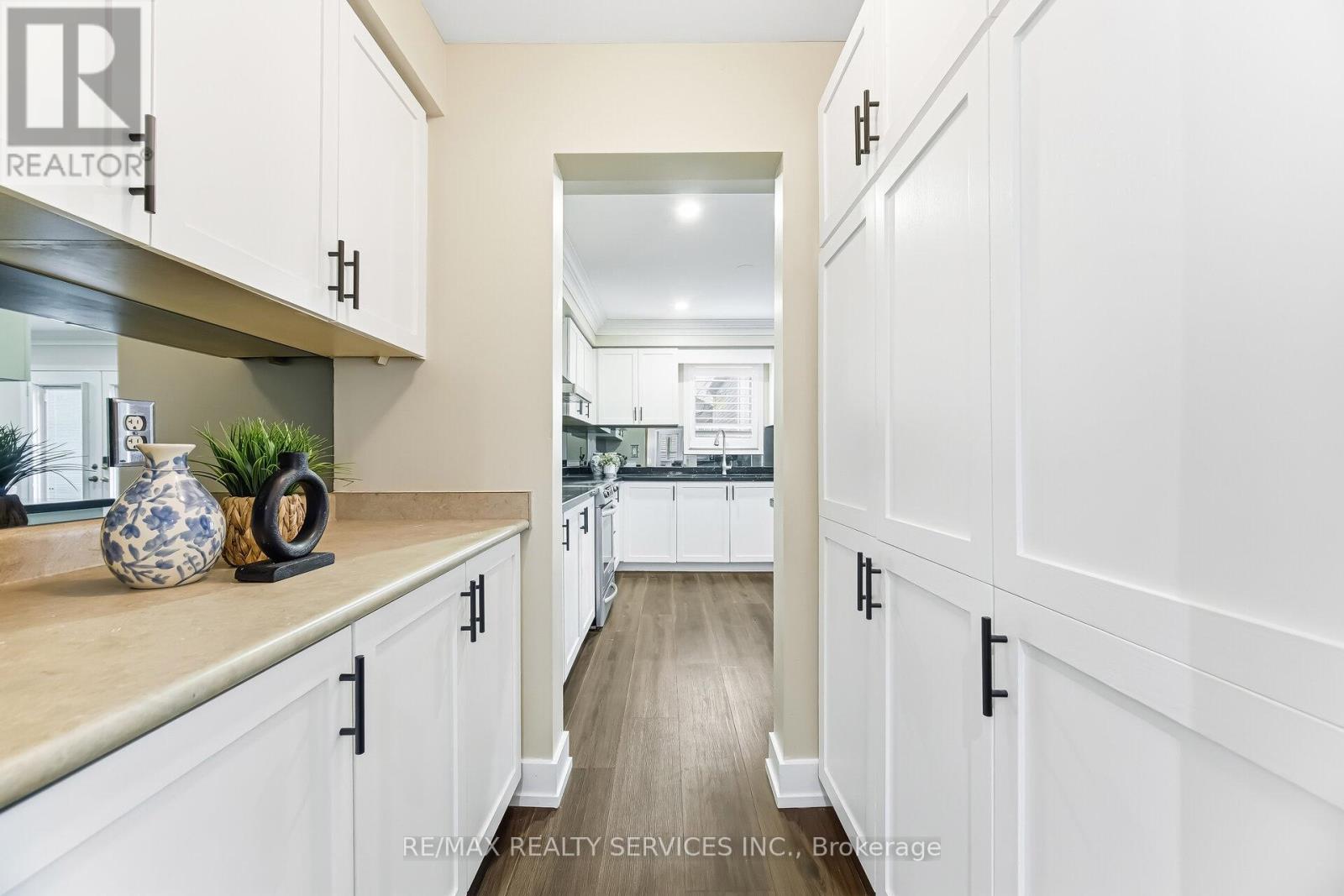 248 Edenbrook Hill Drive, Brampton, Ontario  L7A 2W6 - Photo 11 - W13012792