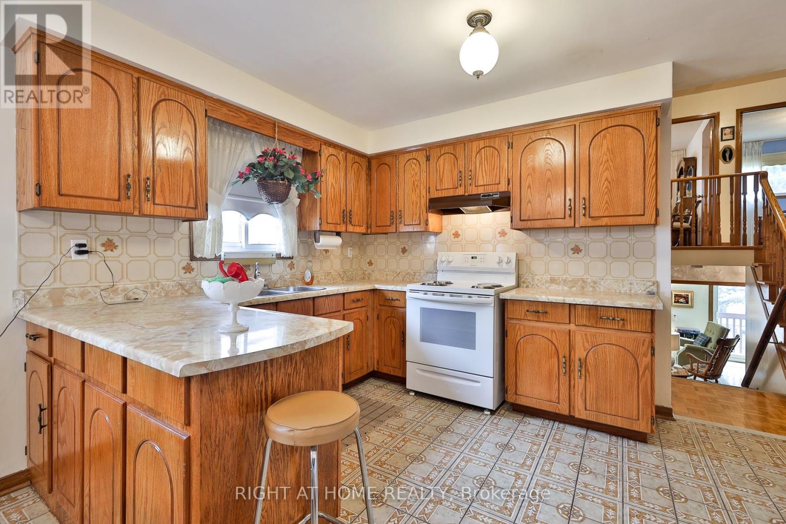 101 Benjamin Boake Trail, Toronto (York University Heights), Ontario  M3J 3C8 - Photo 10 - W13012798