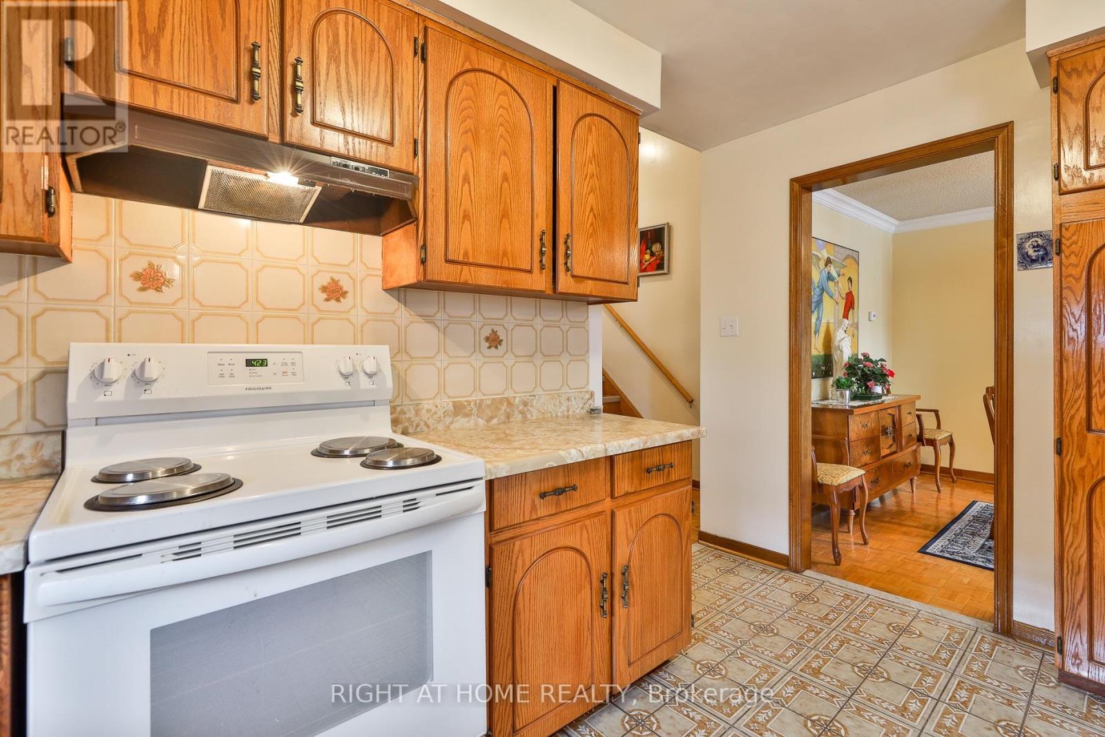 101 Benjamin Boake Trail, Toronto (York University Heights), Ontario  M3J 3C8 - Photo 13 - W13012798