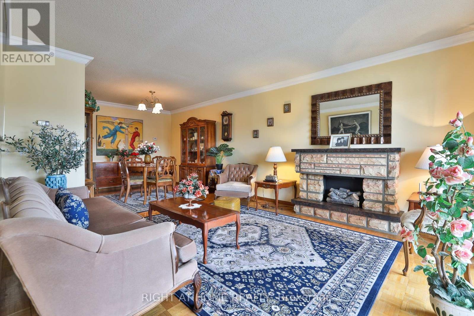 101 Benjamin Boake Trail, Toronto (York University Heights), Ontario  M3J 3C8 - Photo 4 - W13012798