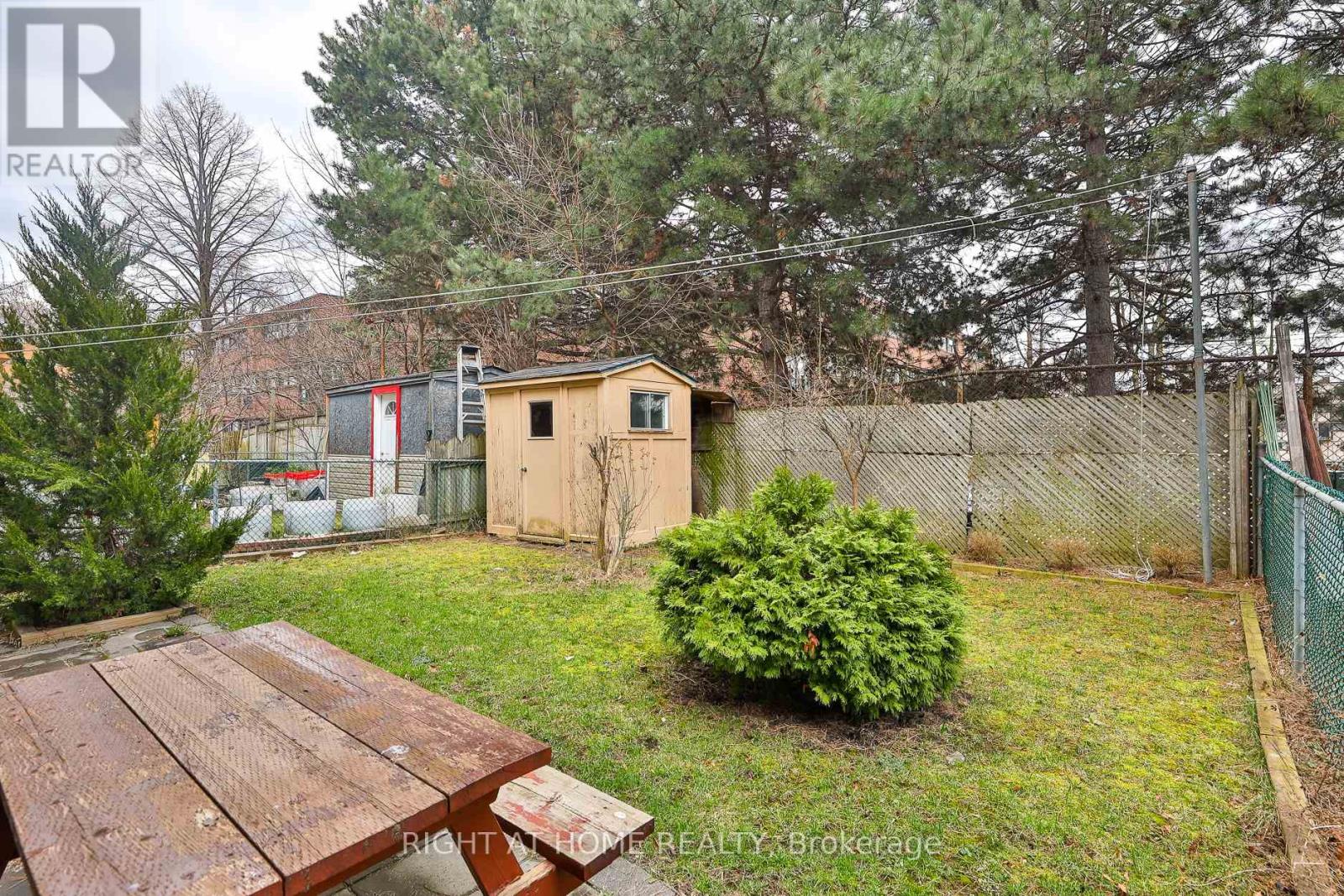 101 Benjamin Boake Trail, Toronto (York University Heights), Ontario  M3J 3C8 - Photo 43 - W13012798