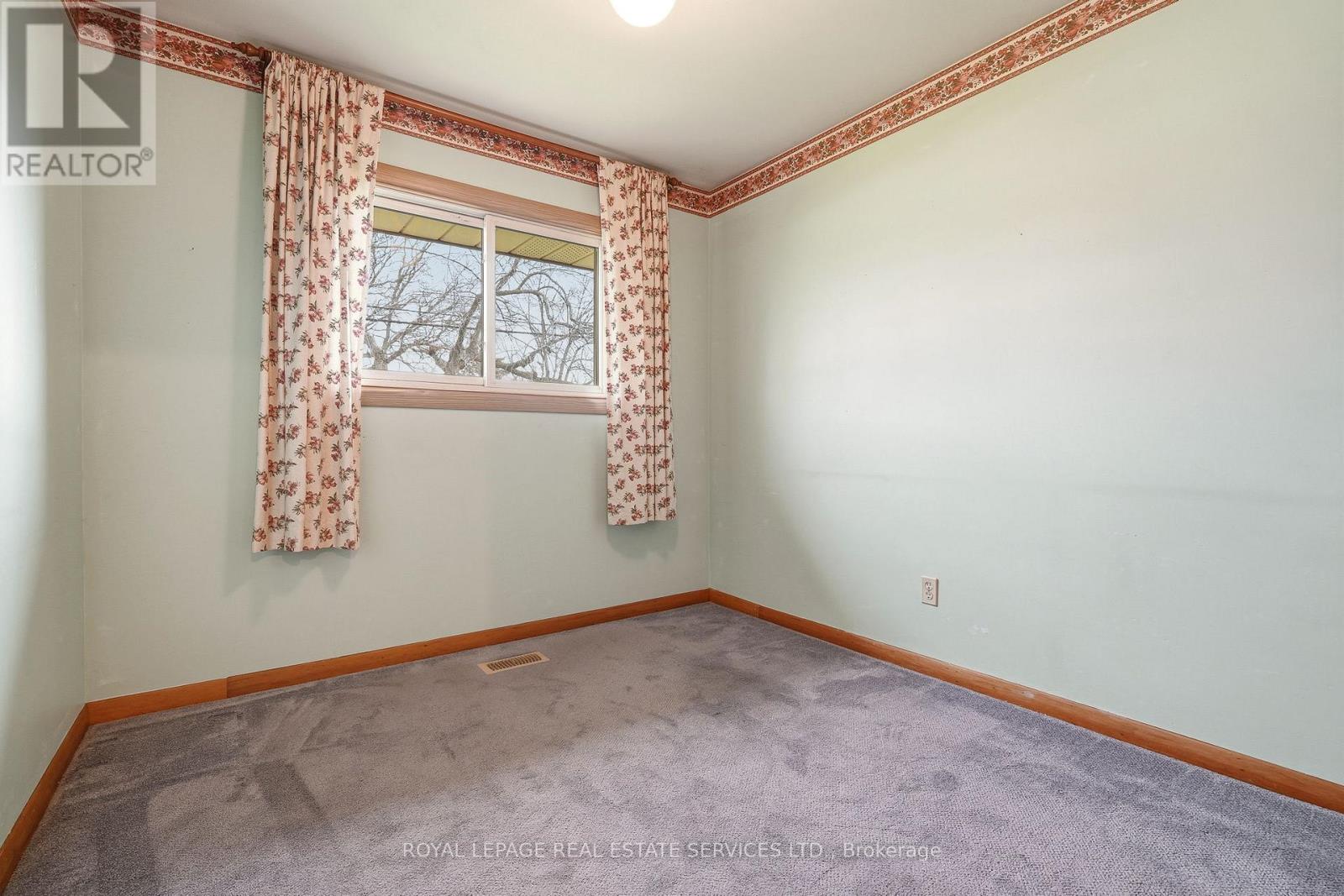 384 Appleby Line, Burlington, Ontario  L7L 2X8 - Photo 14 - W13012840