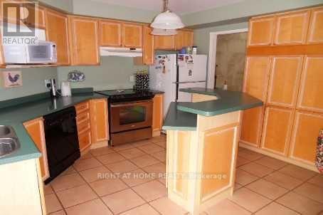 377 Turnberry Crescent, Mississauga, Ontario  L4Z 3W3 - Photo 3 - W13012864