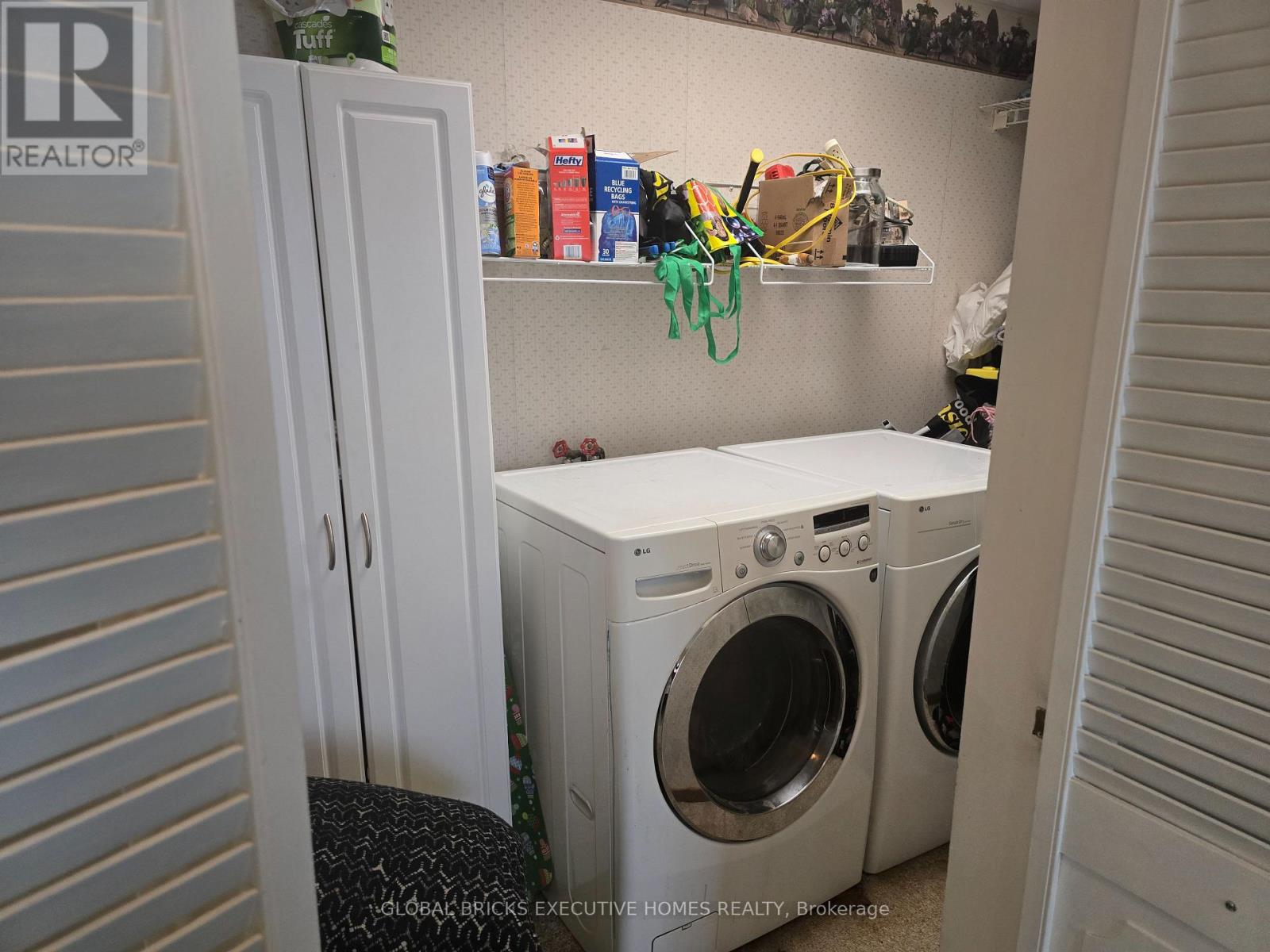 47 Parkview Place, Brampton, Ontario  L6W 2G2 - Photo 11 - W13012910