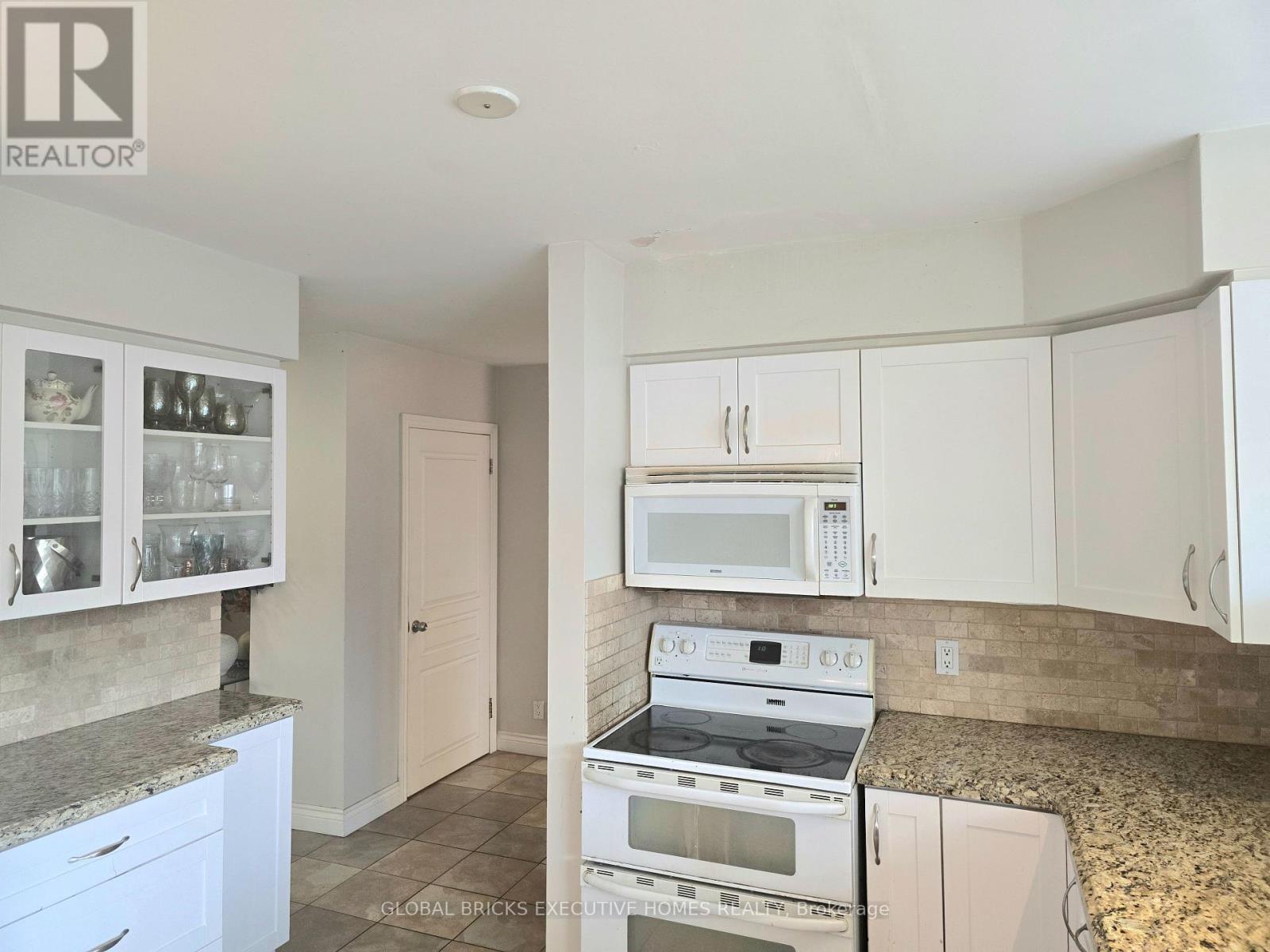 47 Parkview Place, Brampton, Ontario  L6W 2G2 - Photo 20 - W13012910