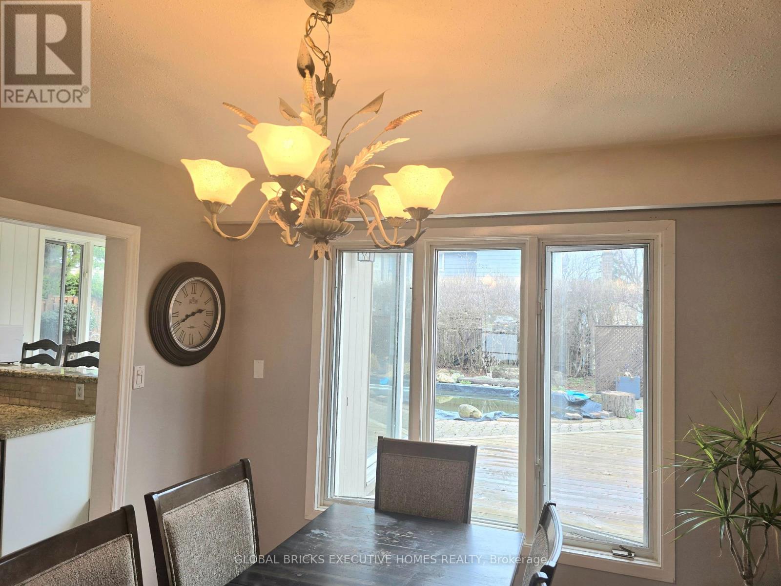 47 Parkview Place, Brampton, Ontario  L6W 2G2 - Photo 21 - W13012910