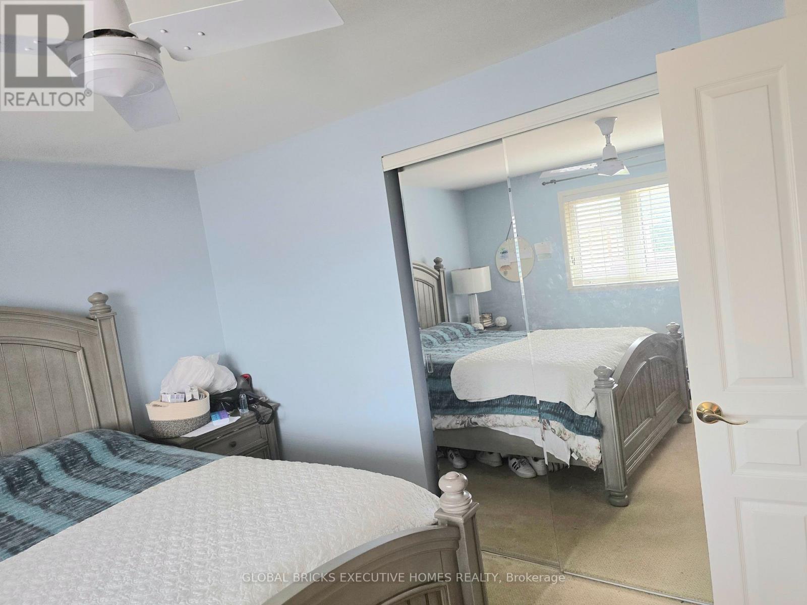 47 Parkview Place, Brampton, Ontario  L6W 2G2 - Photo 43 - W13012910