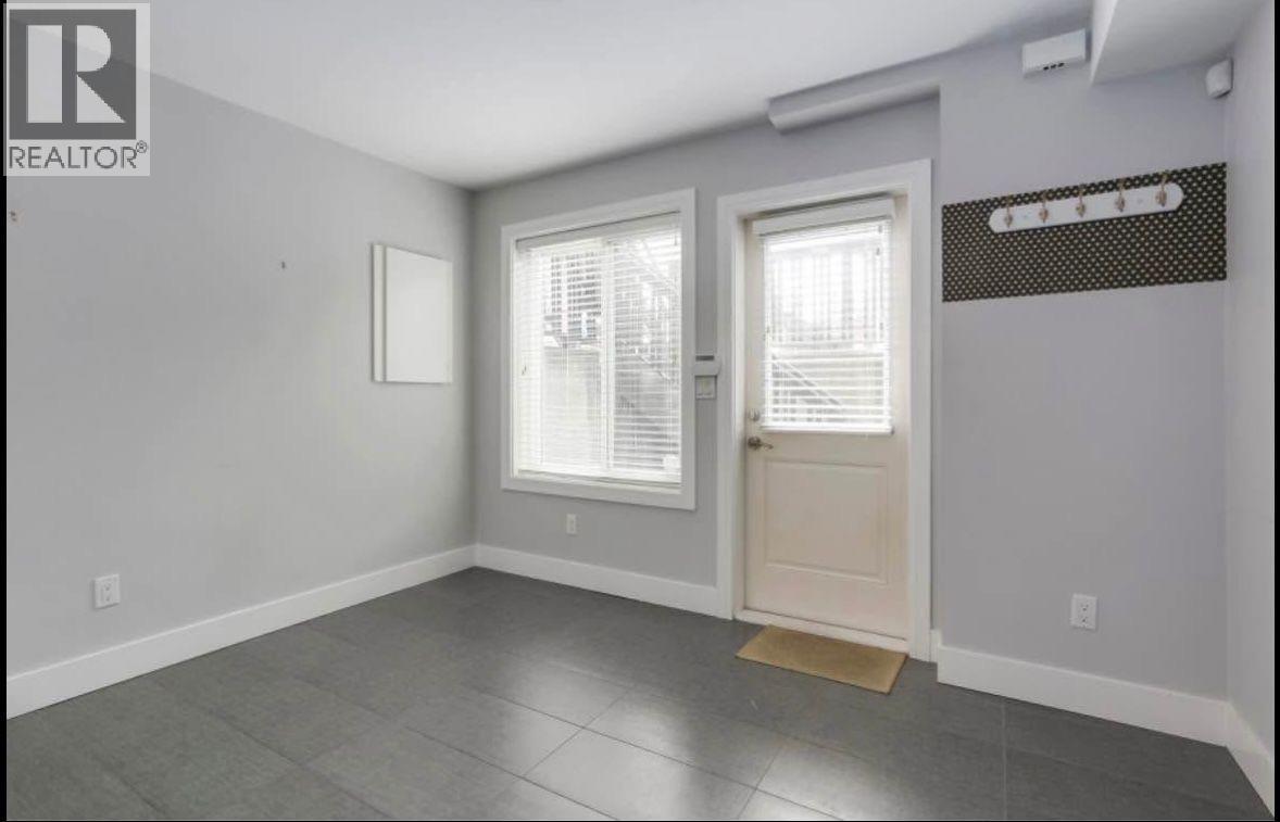 66 E 57th Avenue, Vancouver, British Columbia  V5X 1S4 - Photo 31 - R3112491