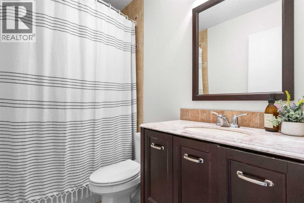 78 Hidden Spring Green Nw, Calgary, Alberta  T3A 5N1 - Photo 25 - A2299540