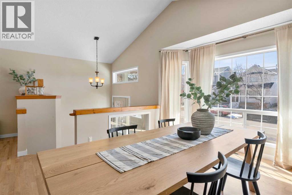 78 Hidden Spring Green Nw, Calgary, Alberta  T3A 5N1 - Photo 7 - A2299540