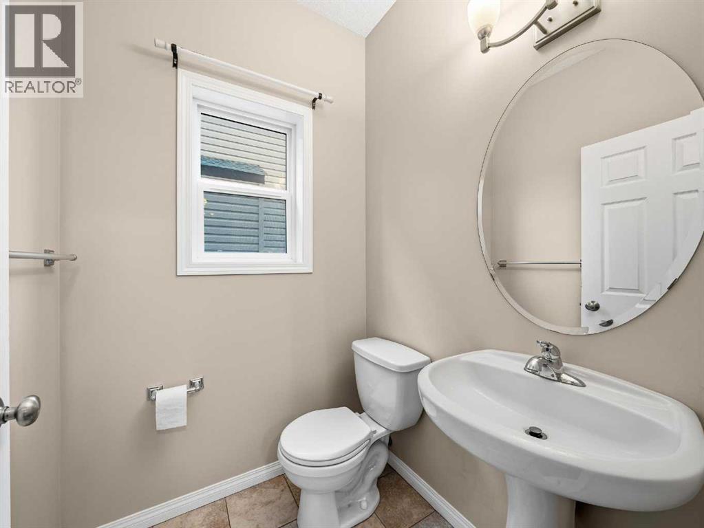 32 Panatella Parade NW, Calgary, Alberta  T3K 0T8 - Photo 15 - A2302640