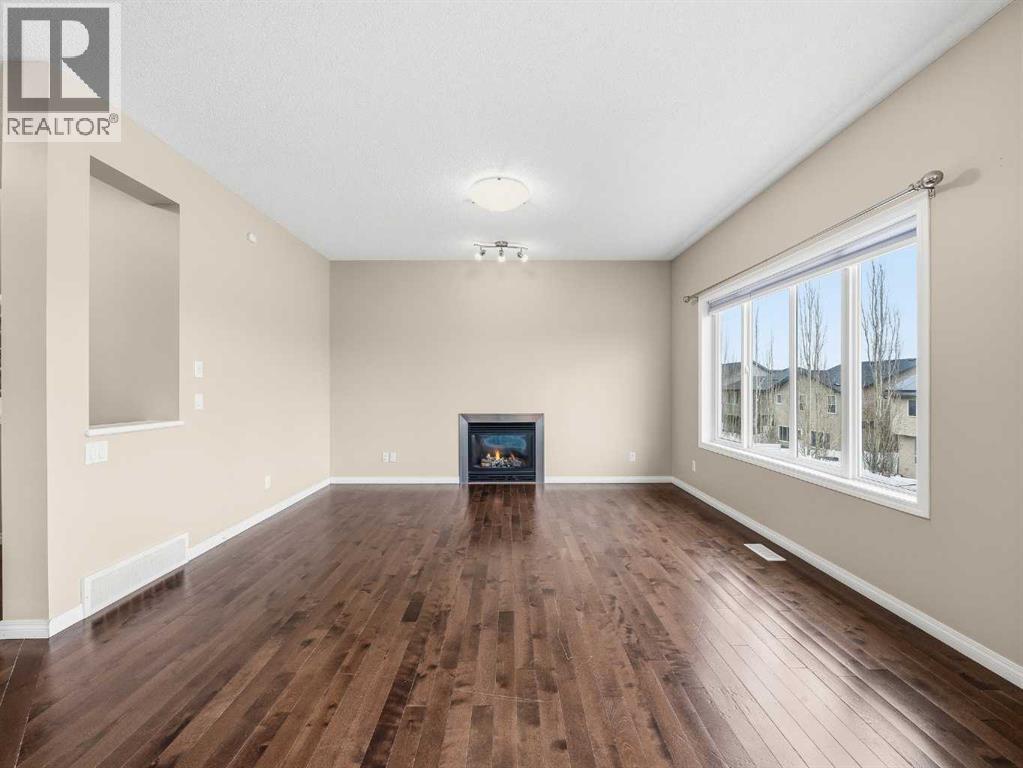 32 Panatella Parade NW, Calgary, Alberta  T3K 0T8 - Photo 10 - A2302640