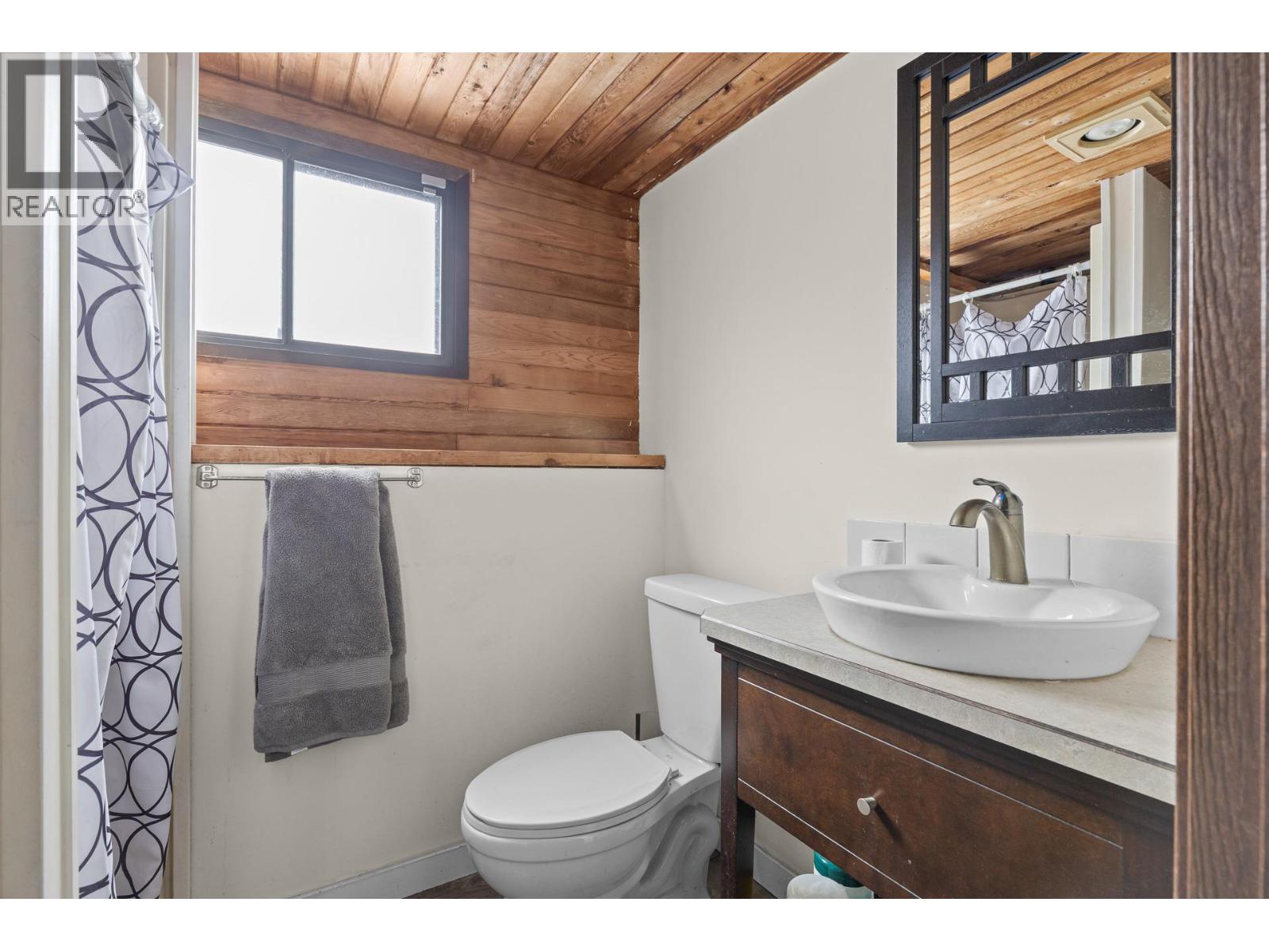 2001 Gallagher Road Kelowna Photo 26