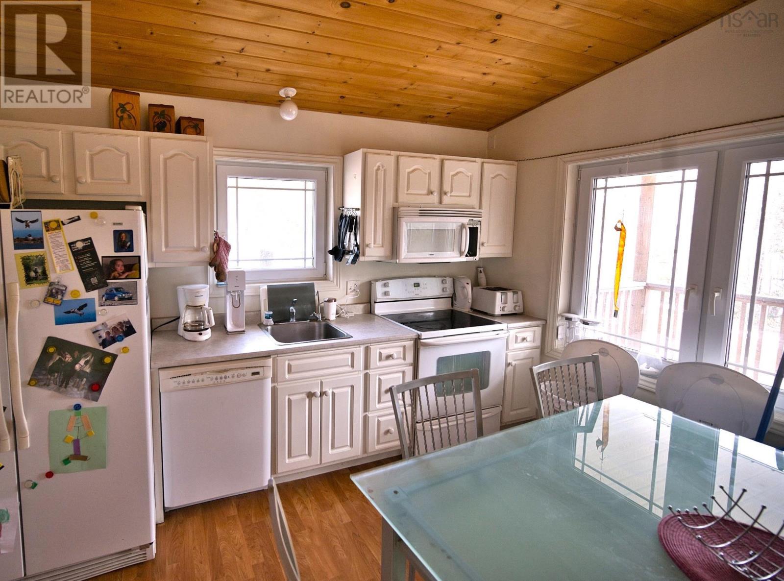 11 Kelly Lane, Walkerville, Nova Scotia B0E 1J0 - Photo 32 - 202607127